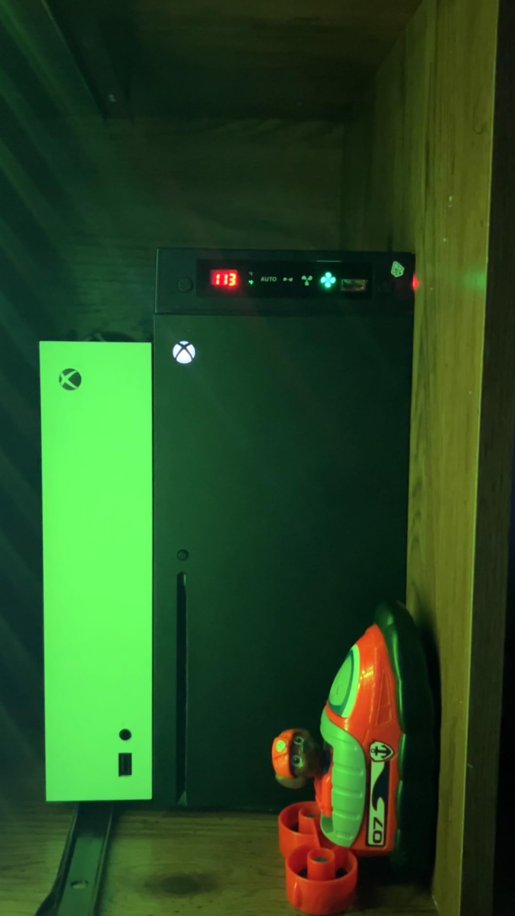 [LED Display] - Auto Cooling Fan for Xbox Series X with 9 RGB Light Modes, Cooling System Adjustable by Temperature with 4 Gears for Xbox Series X Console,Cooler & Light Switch,Headset Hook,USB Port customer photo 2