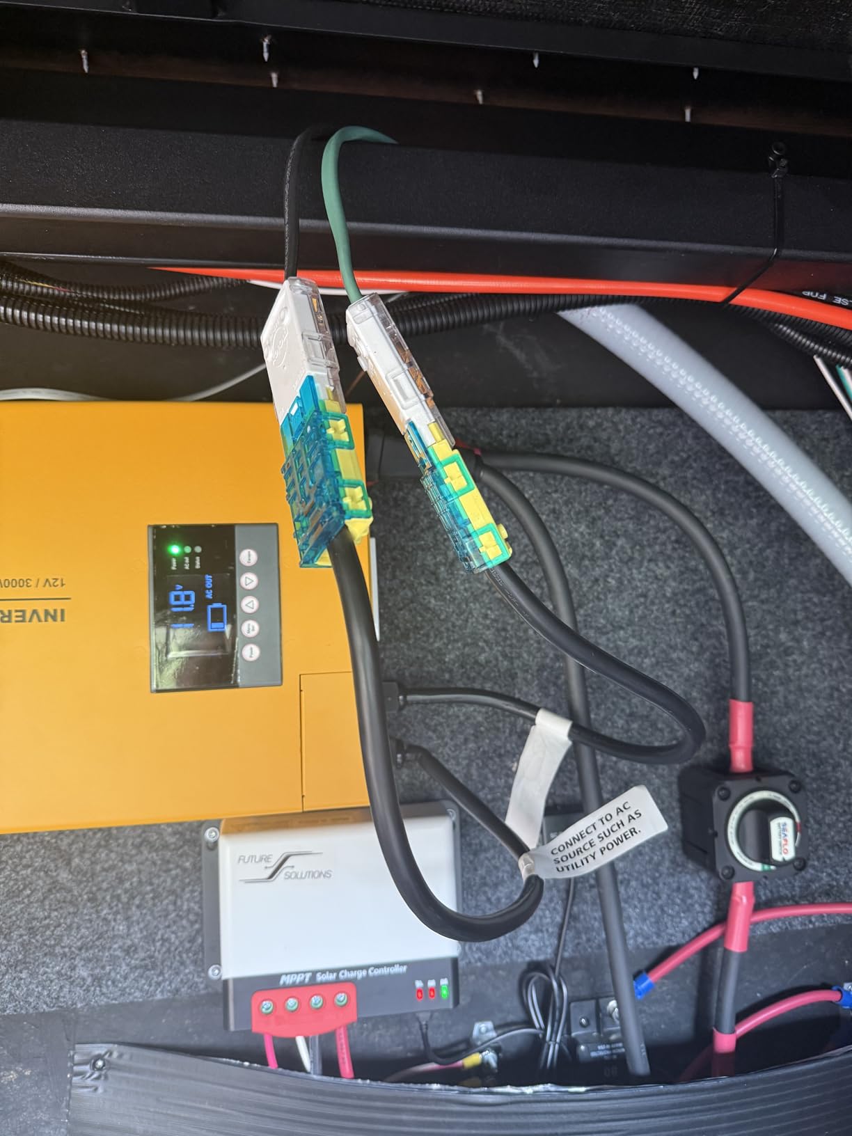 ECO-WORTHY 3000W 12V Pure Sine Wave Inverter Charger, 2 in 1 Inverter/Battery Charger, 12V DC to 120V AC Converter, 25A~100A Adjustable Current Charge, UPS Mode(30ms) Ideal for Off Grid, RV, Home, Cabin customer photo 1