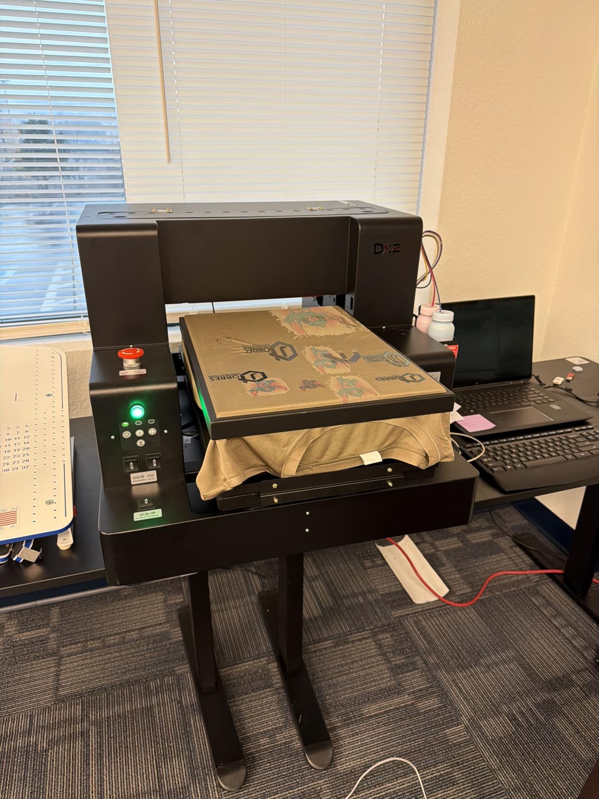 DXZ A3 DTG Printer for Direct Printing on Clothes with White Ink Mixing and Semi-Automatic Cleaning (Printer + Electric Sprayer + Ink) customer photo 1