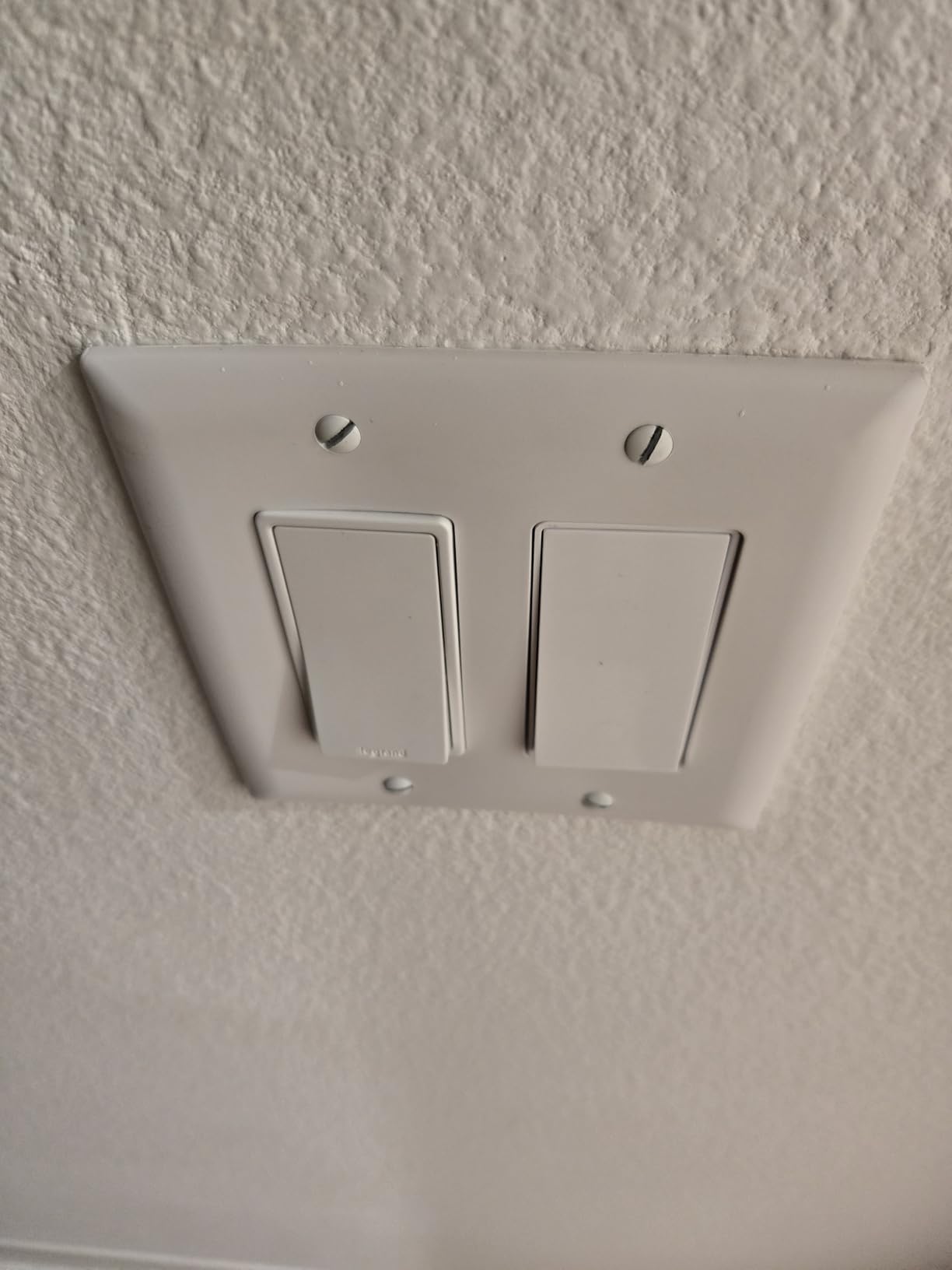 TP-Link Tapo Smart Switch, Single-Pole/3-Way/4-Way, Matter Compatible, Energy Monitoring, Neutral Wire Required, Works with Alexa, Siri, Google Home, SmartThings, UL Certified, Tapo S515 customer photo 1