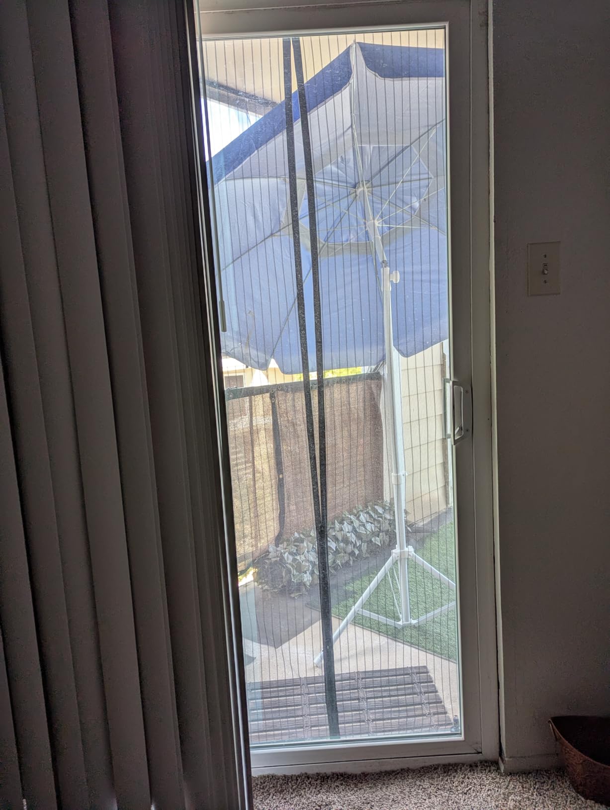 AMMSUN Shade Umbrella, Premium Portable Umbrella with Stand, 6.5ft Lightweight Free Standing Canopy for Sporting Games, Adjustable Instant Sun Protection and Easy to Carry, Beige customer photo 1