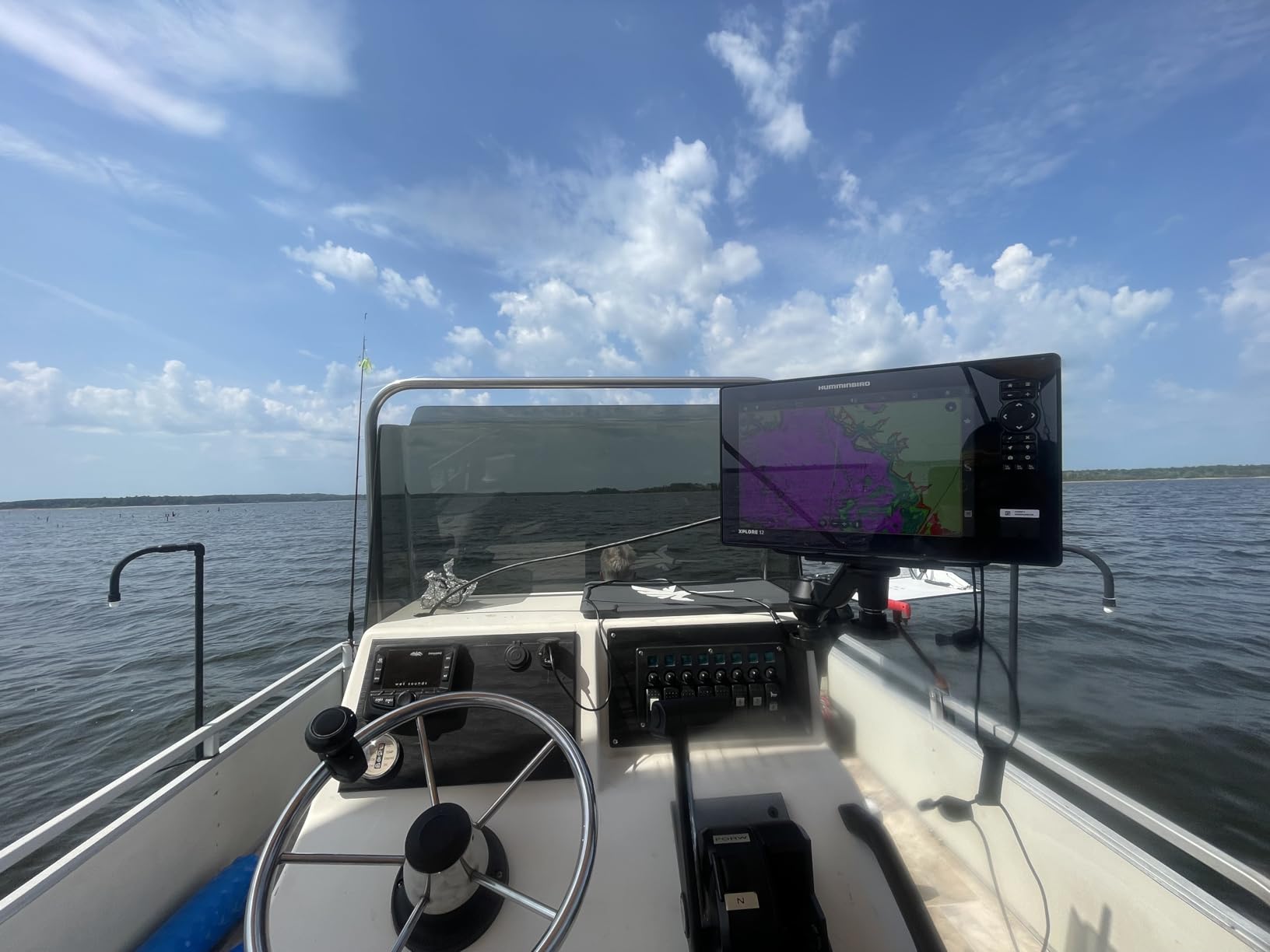 XPLORE Series GPS Fish Finder MEGA Side Imaging+ & HD Touchscreen Display customer photo 1