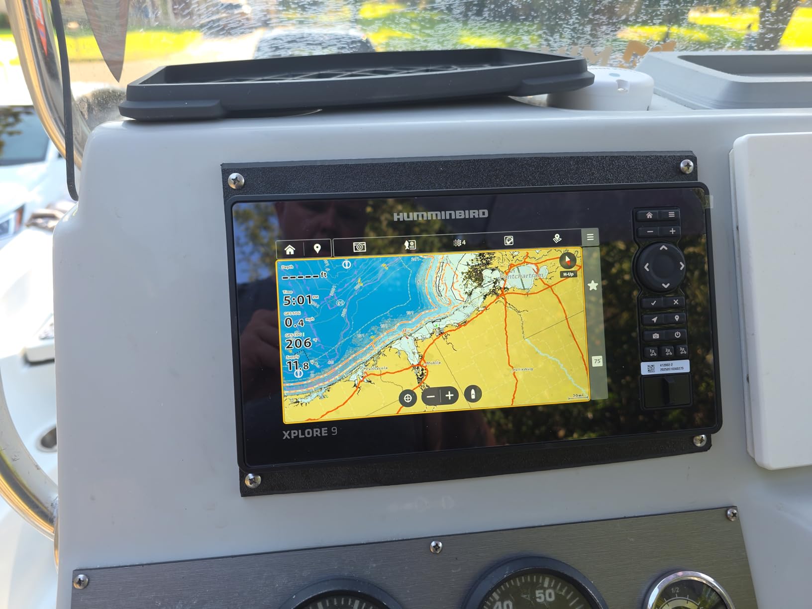 XPLORE Series GPS Fish Finder MEGA Side Imaging+ & HD Touchscreen Display customer photo 4