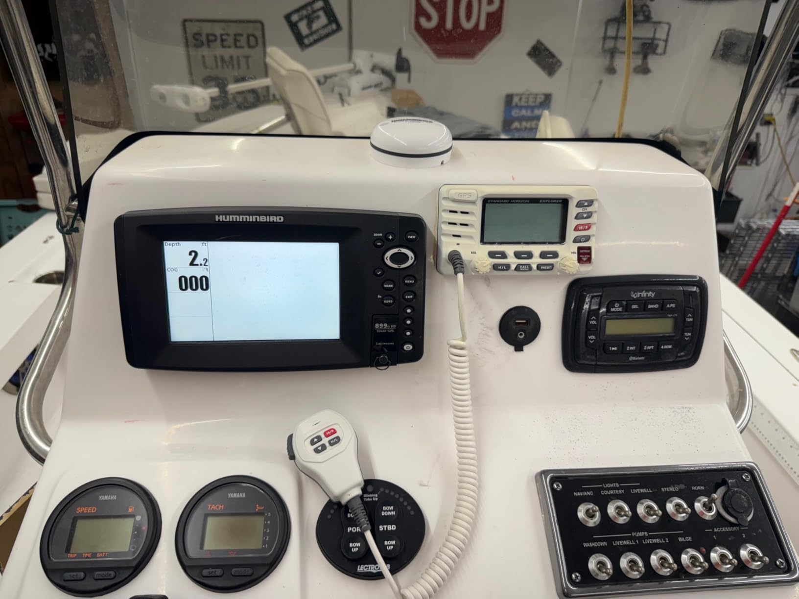 XPLORE Series GPS Fish Finder MEGA Side Imaging+ & HD Touchscreen Display customer photo 5