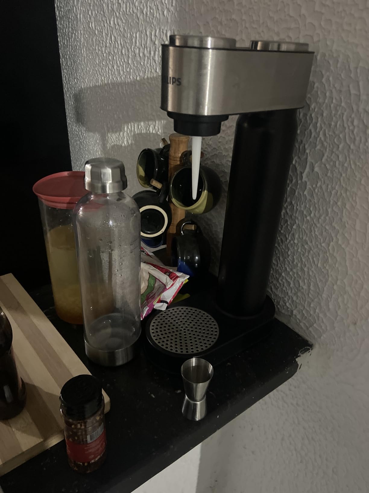 Philips Soda Streaming Machine, Stainless Sparkling Water Maker Easy Install with Quick Twist 1L PET Carbonating Bottle, Soda Maker Compatible with 60L CO2 Carbonator (NOT Included), ADD4902BKOQ/37 customer photo 1