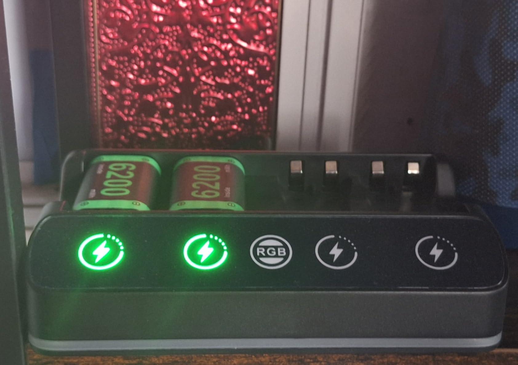 DINOSTRIKE 4X 6200mWh Battery Pack Compatible with Xbox One/Series S/X Controller Charging Station【Extended USB C Cable】 Rechargeable Battery Pack for Xbox customer photo 1