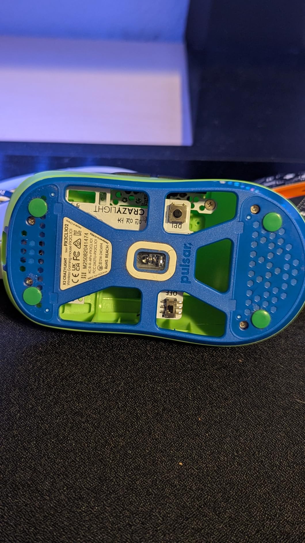 X-Raypad Obsidian Air/Pro Air Speed Mouse Skates, U-PE Universal Dot Mouse Skates Offers Excelent Wear Resistance, Speed & Control Abrasion Resistance Less Noise customer photo 2