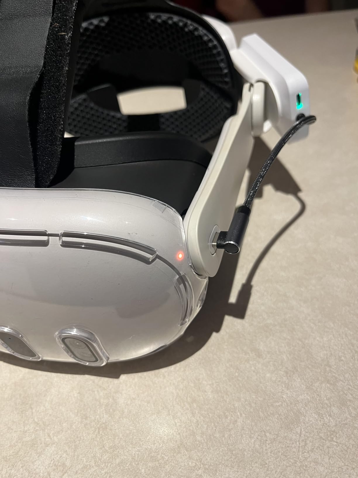 Battery Pack for Meta Quest 3/3S and 2, Accessories for Oculus Quest 2/3/3S, 5000mAh Extended Battery Charger Lightweight VR Accessories VR Headset Power Bank Extra 2-4H Playtime customer photo 1