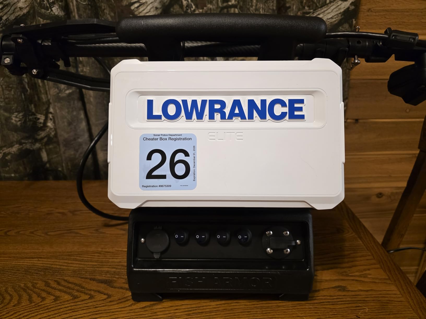 Lowrance Elite FS Fishfinder/Chartplotter, Available with and Without Transducer customer photo 1