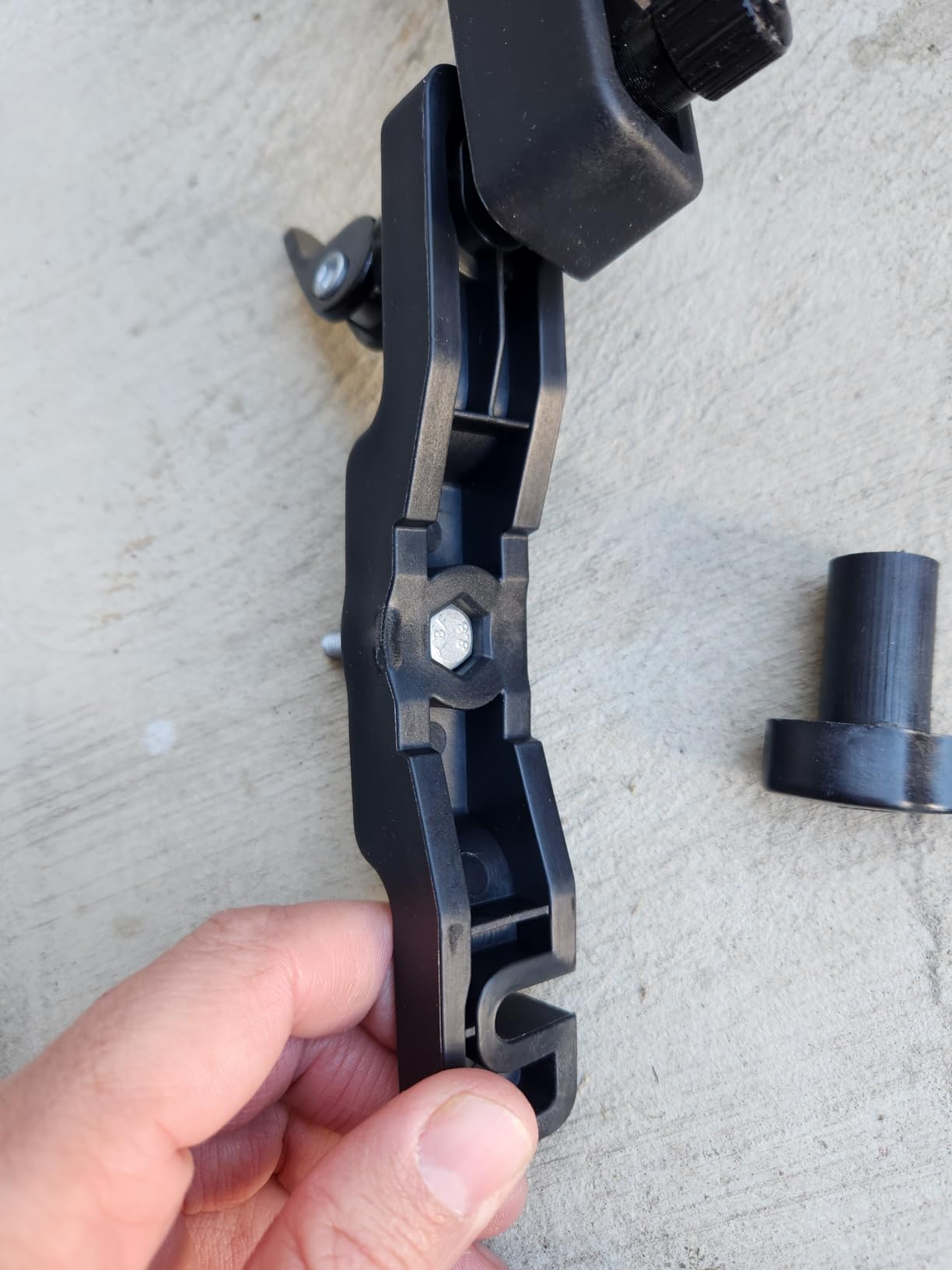 24.3 Inch Ski and Snowboard Rack for Car Roof - TPV Rubber Padding, Lock, 4 Pairs Skis/4 Snowboards customer photo 2