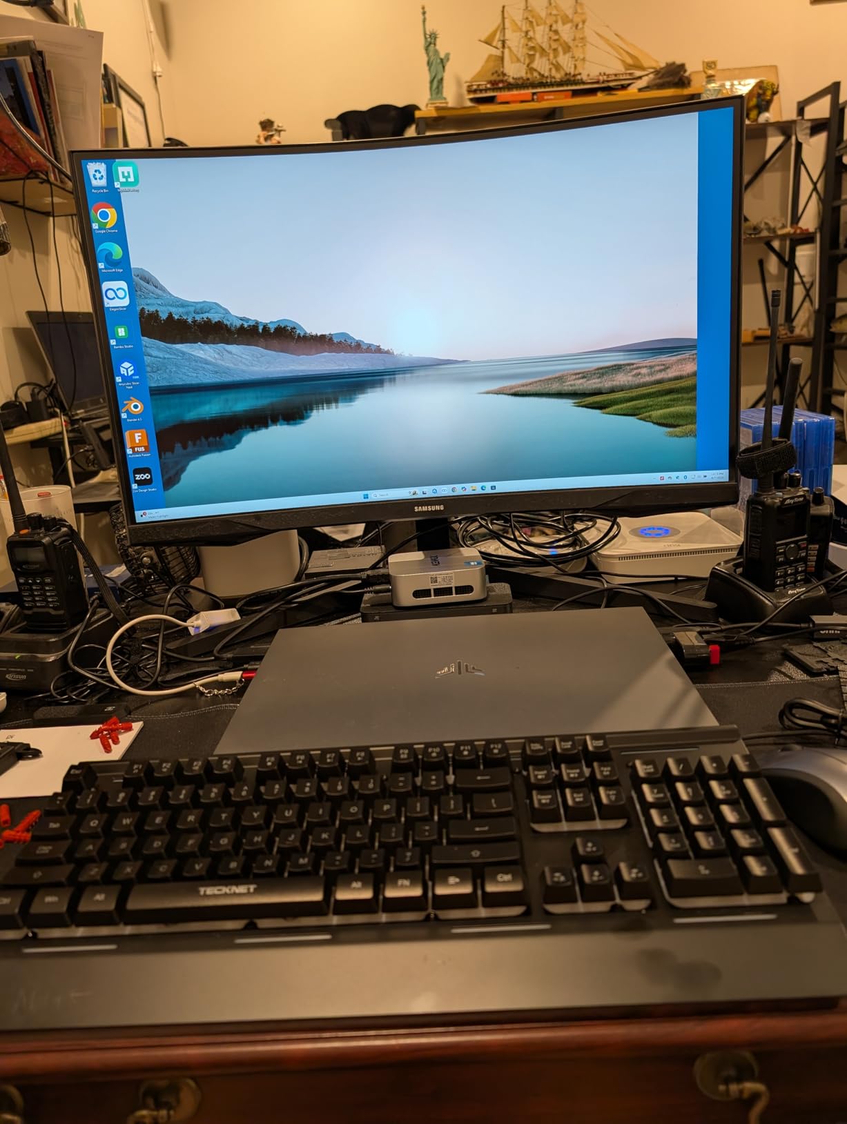 ACEMAGIC Mini PC Windows 11 Pro, AMD Ryzen 4300U(Beat 3500U/N150/N95, up to 3.7GHz), 16GB DDR4 RAM 512 SSD Mini Computers, 28W MAX Desktop 4K Triple Display/HDMI/WiFi/BT/LAN for Home Office Business customer photo 1