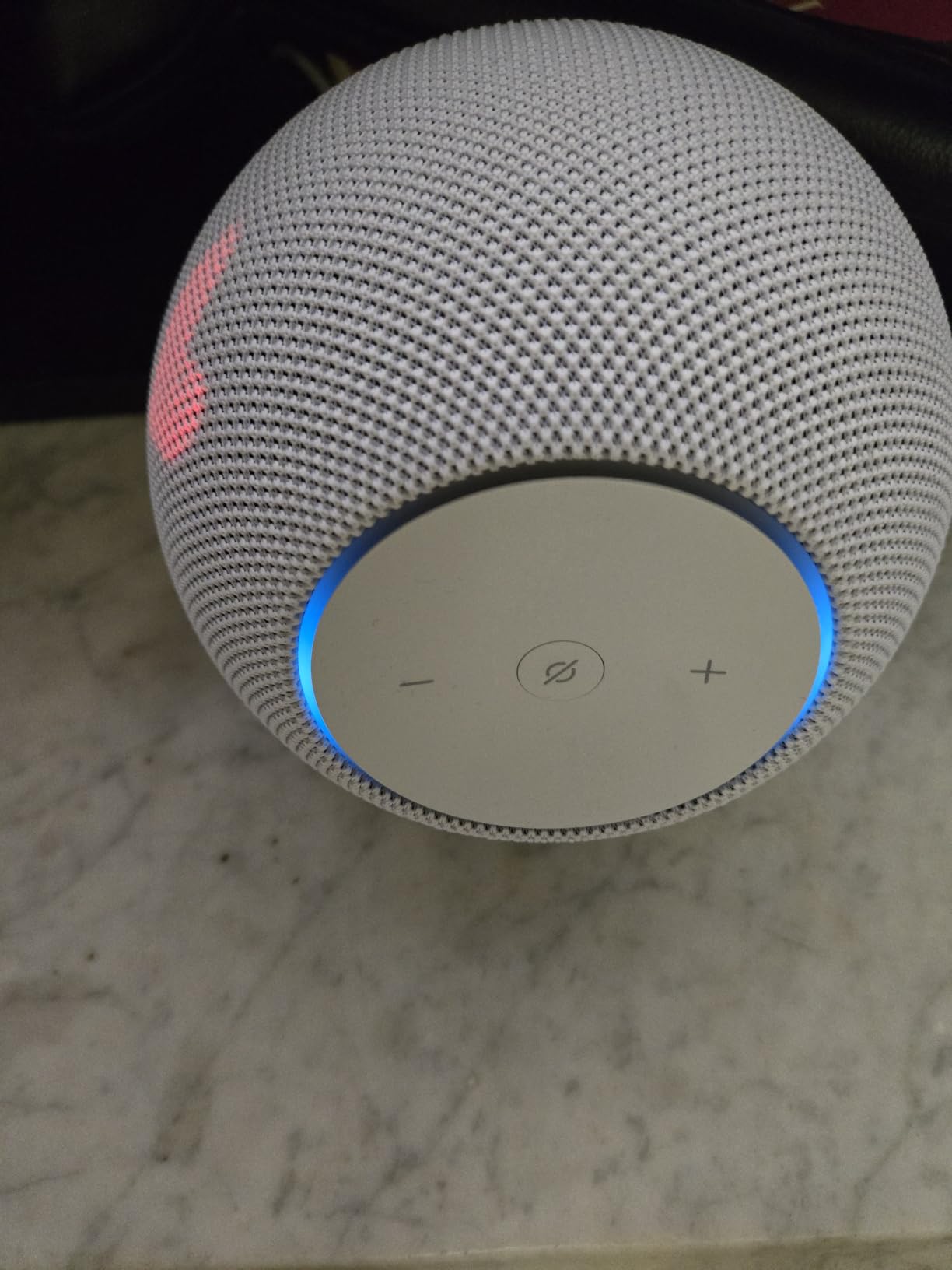 Echo Studio (newest model), compact design, immersive spatial audio and Dolby Atmos, Designed for Alexa+, Graphite customer photo 1