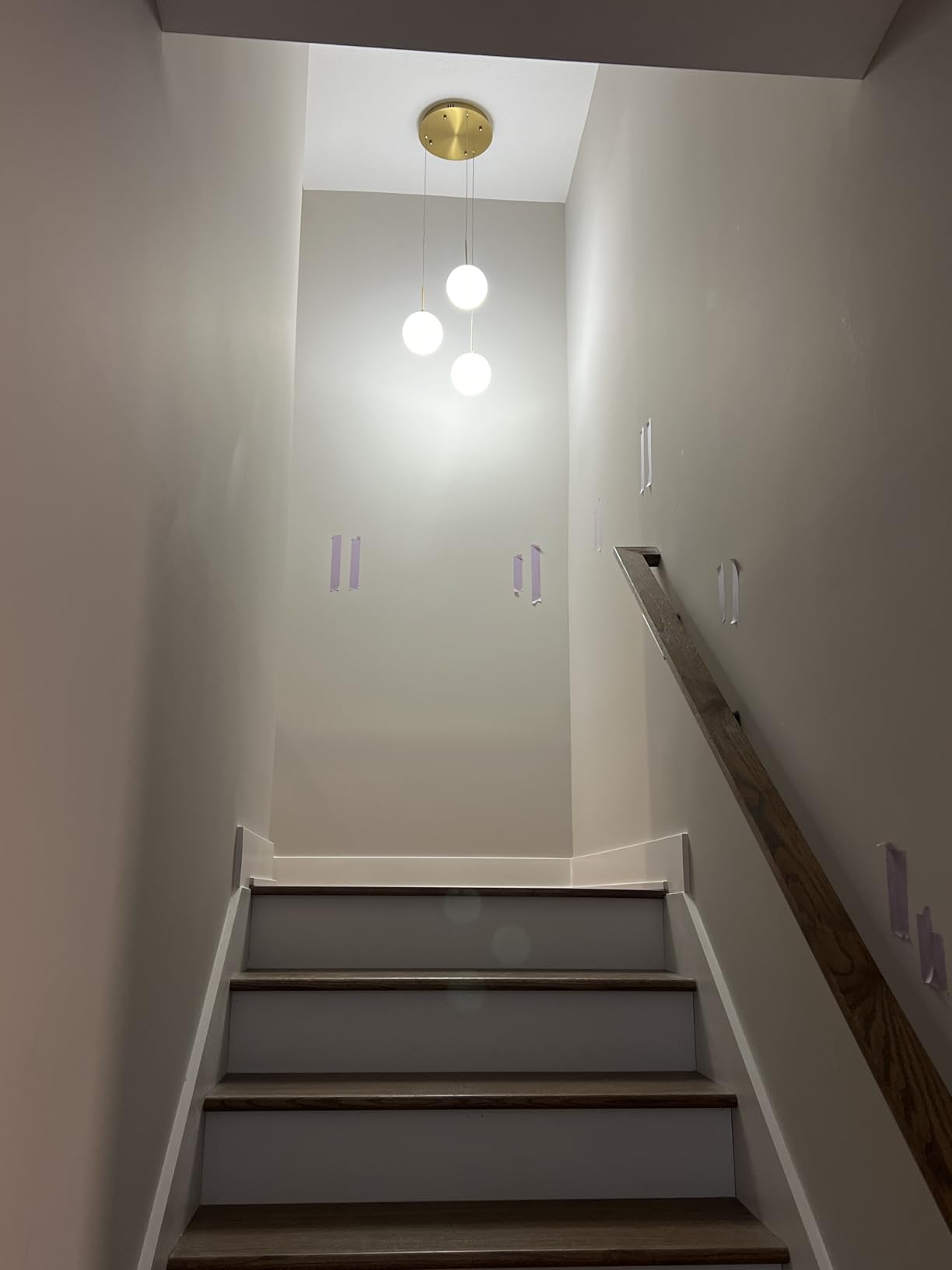 5-Light Globe Glass Pendant Light Adjustable Length Pendant Lights Modern Gold Clear Globe Glass Chandelier High Ceiling Lights Fixtures for Foyer Staircase Entryway (Bulb & Remote Incl.) customer photo 1