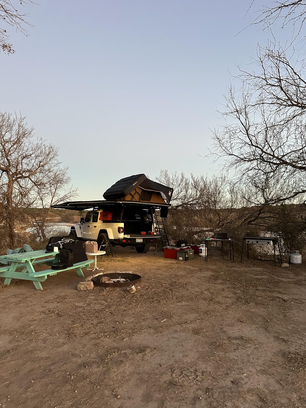 BUNKER INDUST 270 Degree Awning Free Standing, Vehicle Overland Awning Built-in LED Light - Three Colors, Car Driver Side, Waterproof Wind Resistant for SUV Van Truck Camper customer photo 1