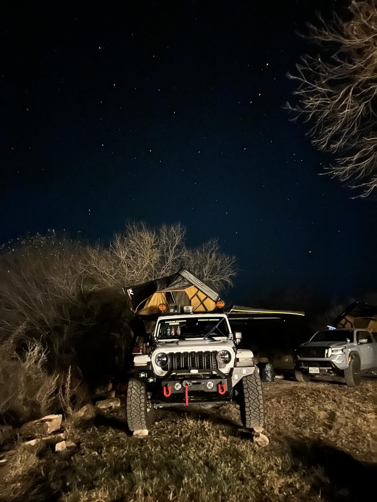 BUNKER INDUST 270 Degree Awning Free Standing, Vehicle Overland Awning Built-in LED Light - Three Colors, Car Driver Side, Waterproof Wind Resistant for SUV Van Truck Camper customer photo 2