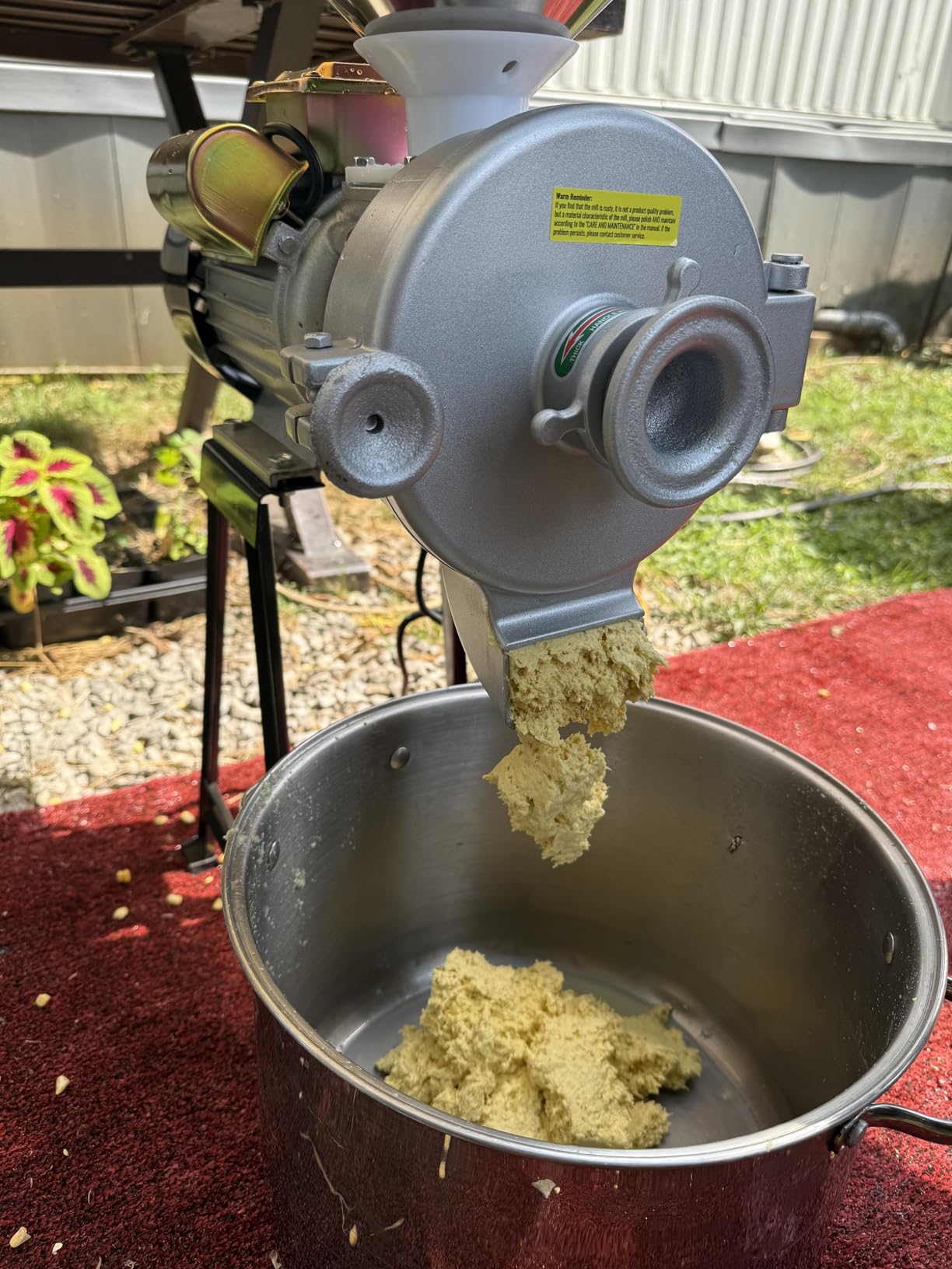 VEVOR Electric Grain Mill Grinder, 3000W Spice Grinders, Commercial Corn Mill with Funnel, Thickness Adjustable Powder Machine, Heavy Duty Feed Flour Cereal Mill Wheat Grinders, Dry & Wet Grinder customer photo 2