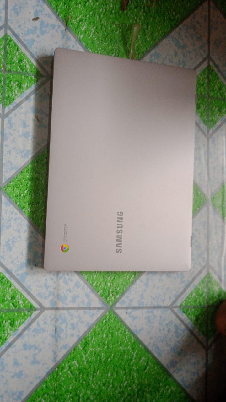 Samsung Chromebook Plus V2 2-in-1 12.2