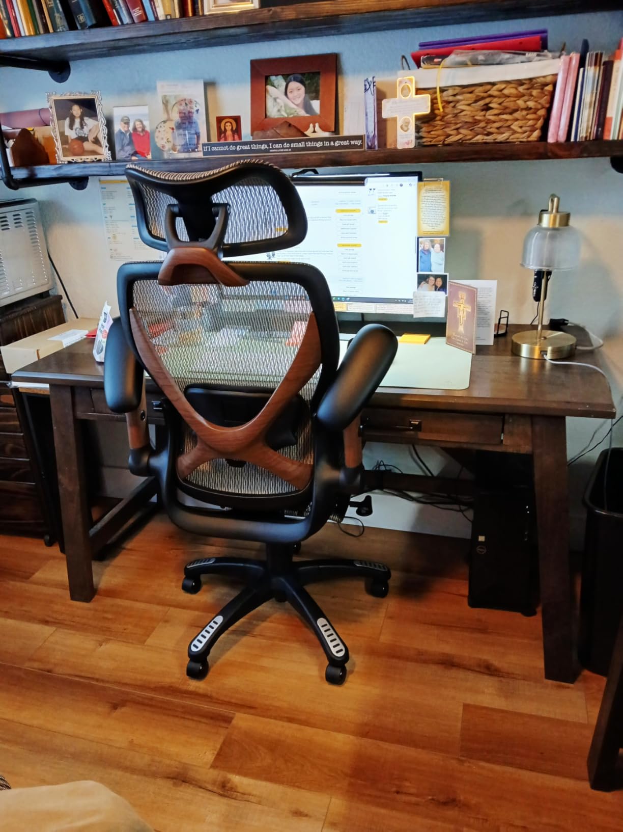 ELABEST X100 Ergonomic Mesh Office Chair with Footrest, Big and Tall Home Desk Chair with 5D Flip-Up Arms, Adjustable 3D Lumbar Support, Gaming & Executive Computer Chairs customer photo 1