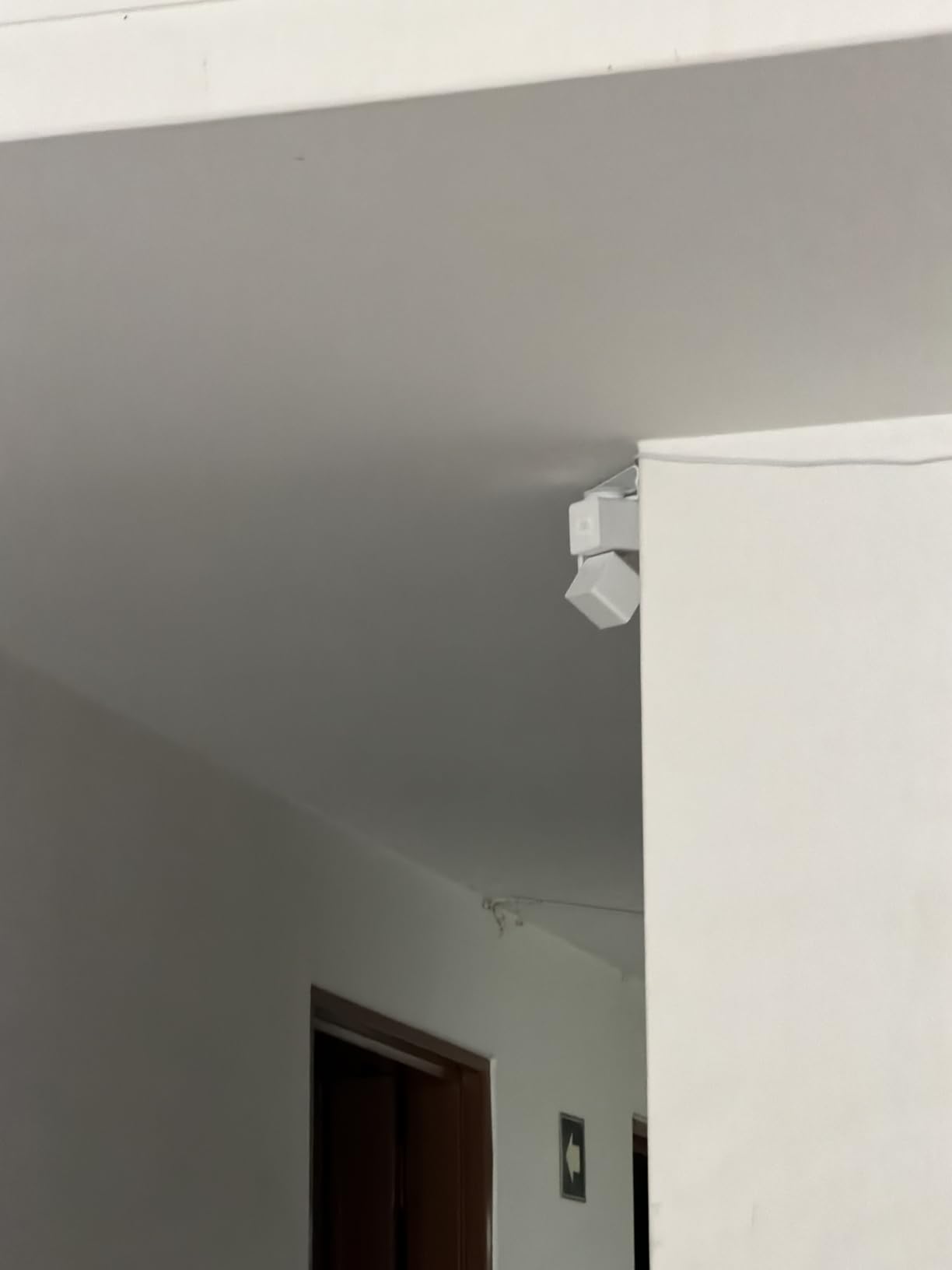 Duo Cam Pan Indoor/Outdoor IP65 2K 360° Pan/Tilt Smart Home Security Camera with Color Night Vision, Compatible with Alexa & Google Assistant, White customer photo 1