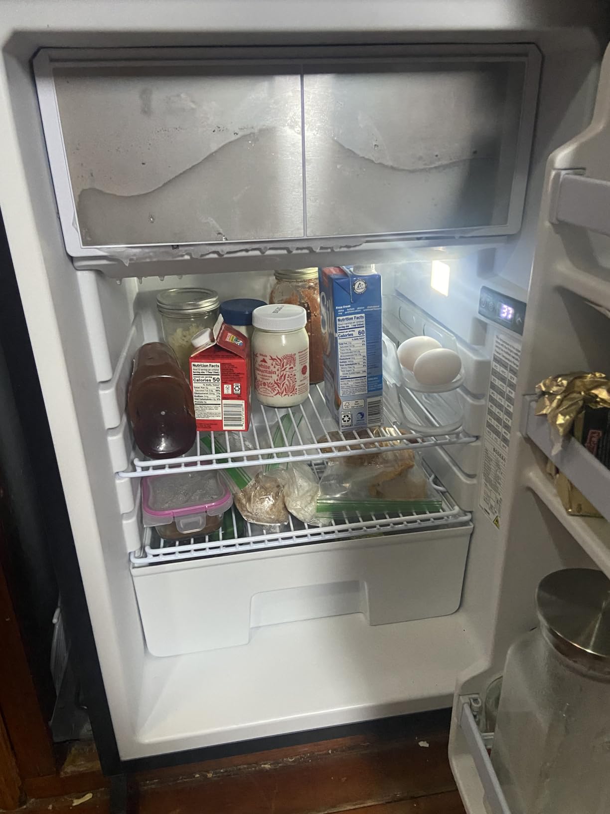 BODEGACOOLER 12 Volt Refrigerator, 116.2Quart RV Refrigerator with Freezer, Dual Modes RV Fridge with LED, (5°F-50°F) Travel Compressor Refrigerator 12/24V DC for Boat, Caravan, Truck, Camping (Black) customer photo 2
