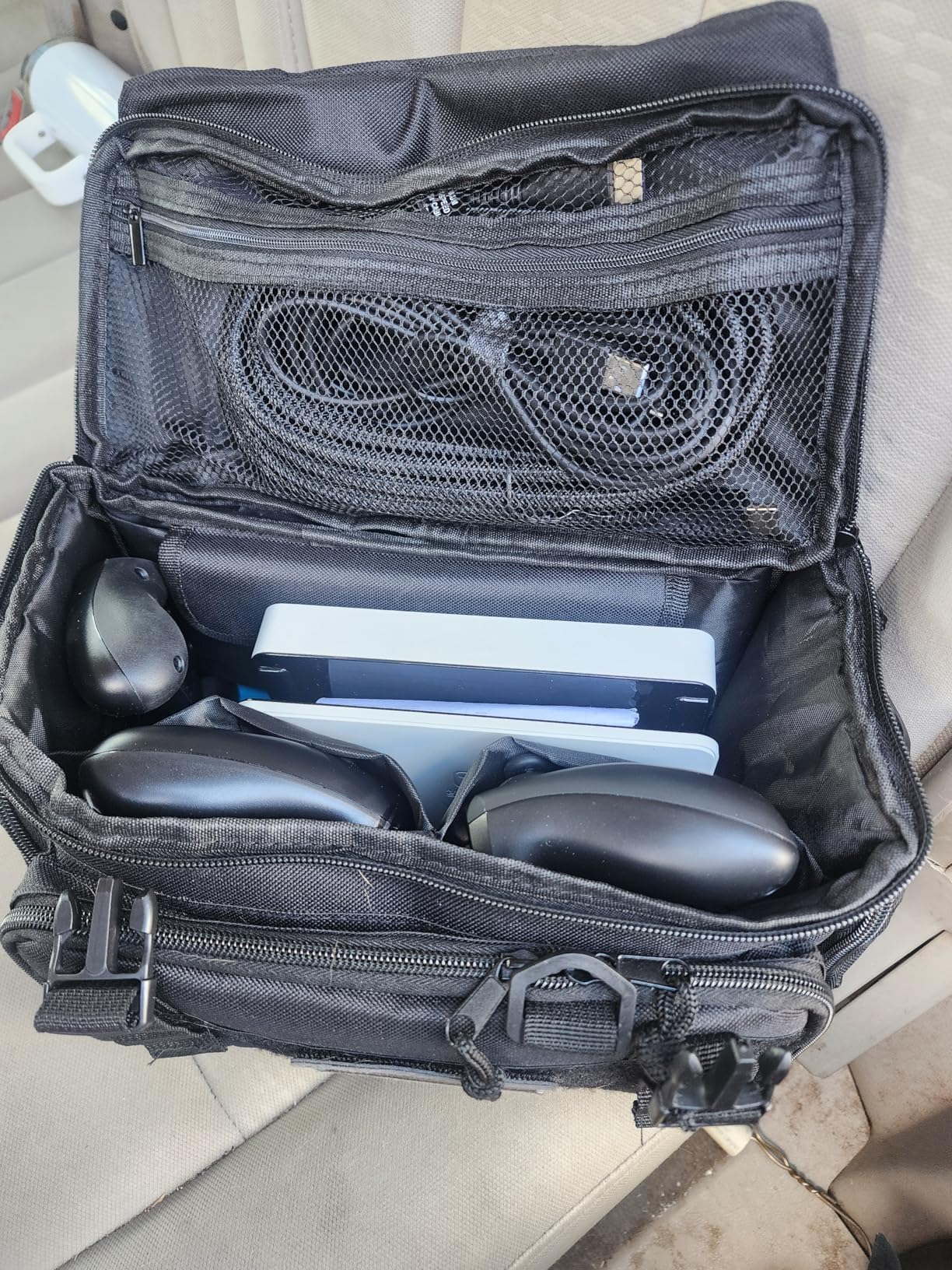 ALSLEA Tactical Travel Gaming Bag Compatible with Nintendo Switch/ Switch 2 All in One Carrying Case for Steam Deck, AC Adapter, Controllers, Protective Bag with Flag Patch &18 Game Card Slots (Black) customer photo 2