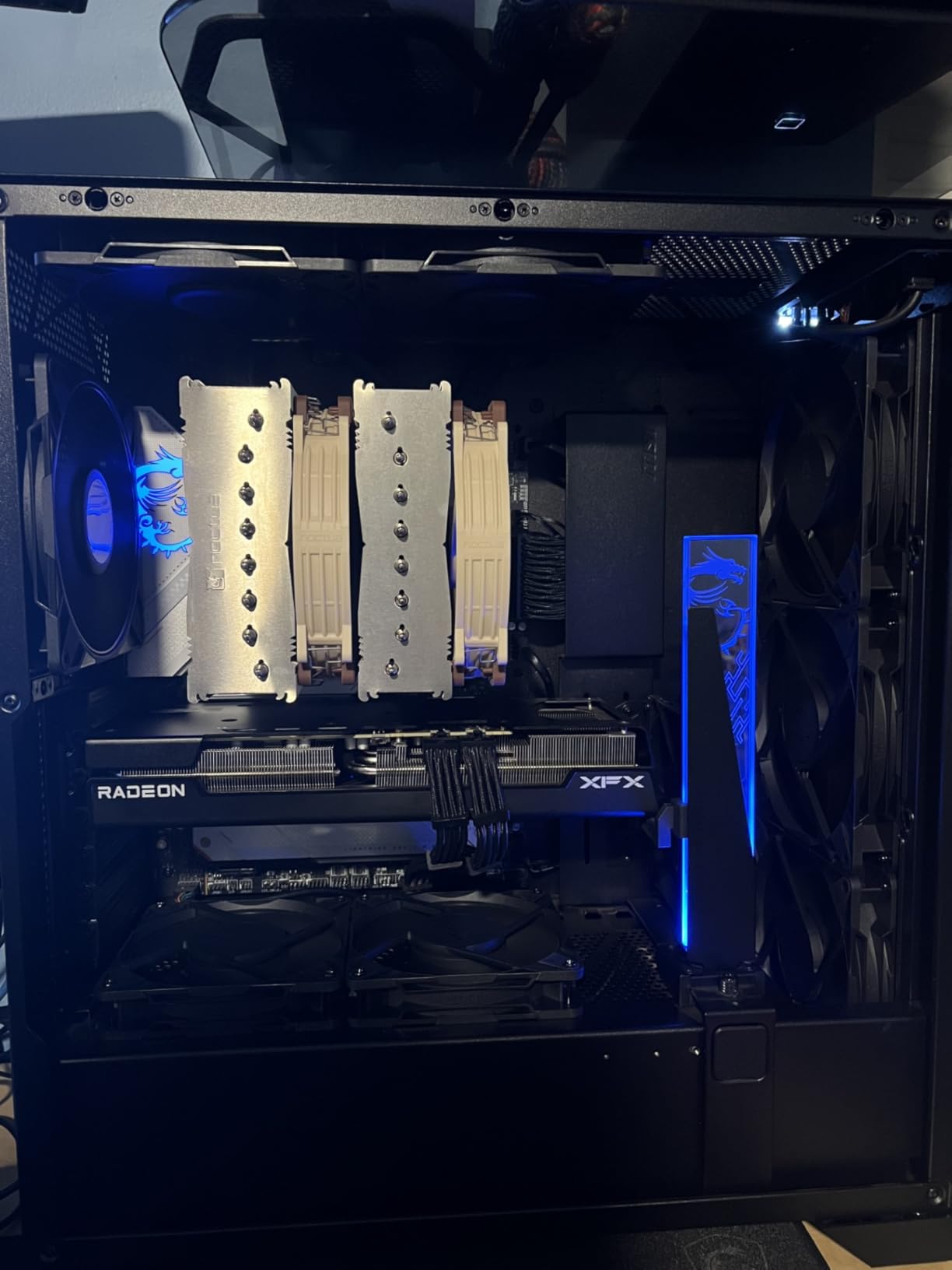 ARCTIC P14 Pro PST, 5 Pack - Powerful Premium Fan, 140 mm PWM Fan with Y-Cable Splitter, 400-2500 RPM, 0 RPM <5% PWM, Fluid Dynamic Bearing, 4-Pin - Black customer photo 1