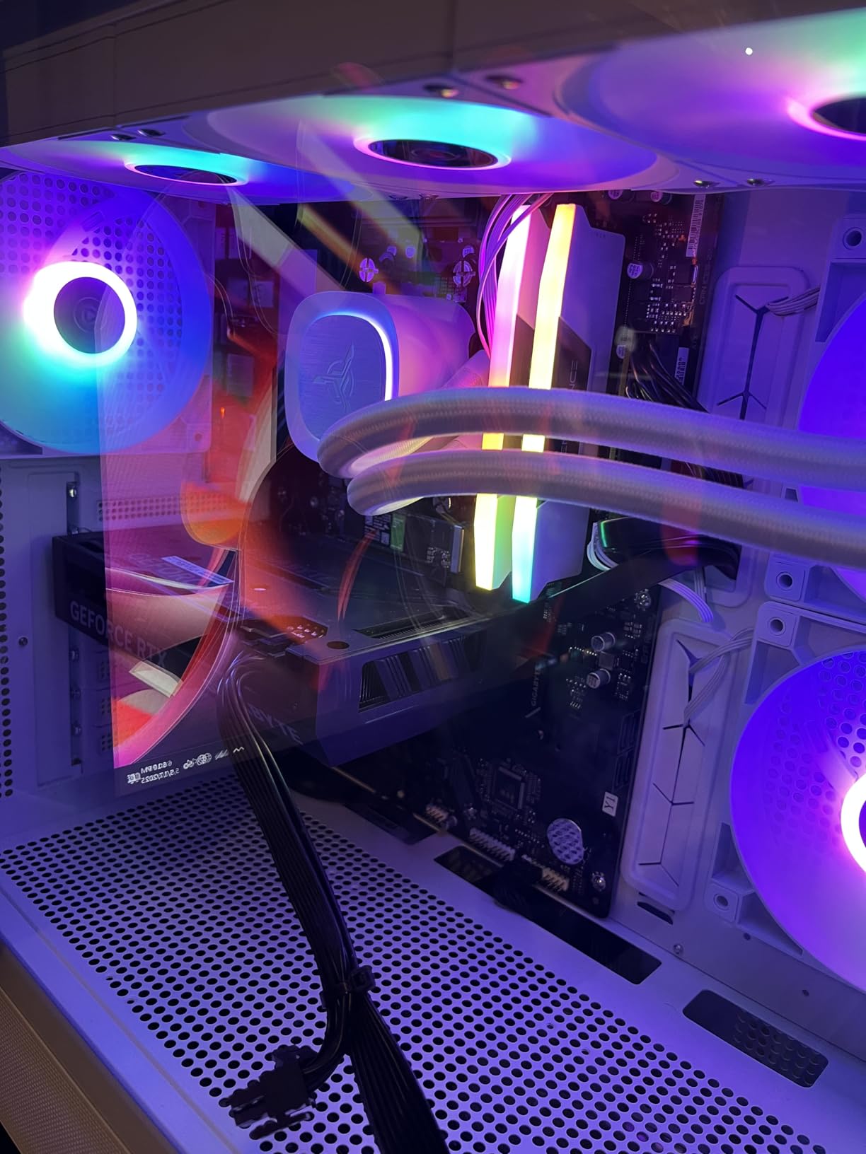 Skytech Gaming Azure 3 Desktop PC, Ryzen 7 9700X 3.8 GHz (5.5GHz), NVIDIA RTX 4060 8GB, 1TB NVMe SSD, 16GB DDR5 RAM 6000, 650W Gold PSU, 360mm ARGB AIO, Wi-Fi, Win 11 customer photo 1