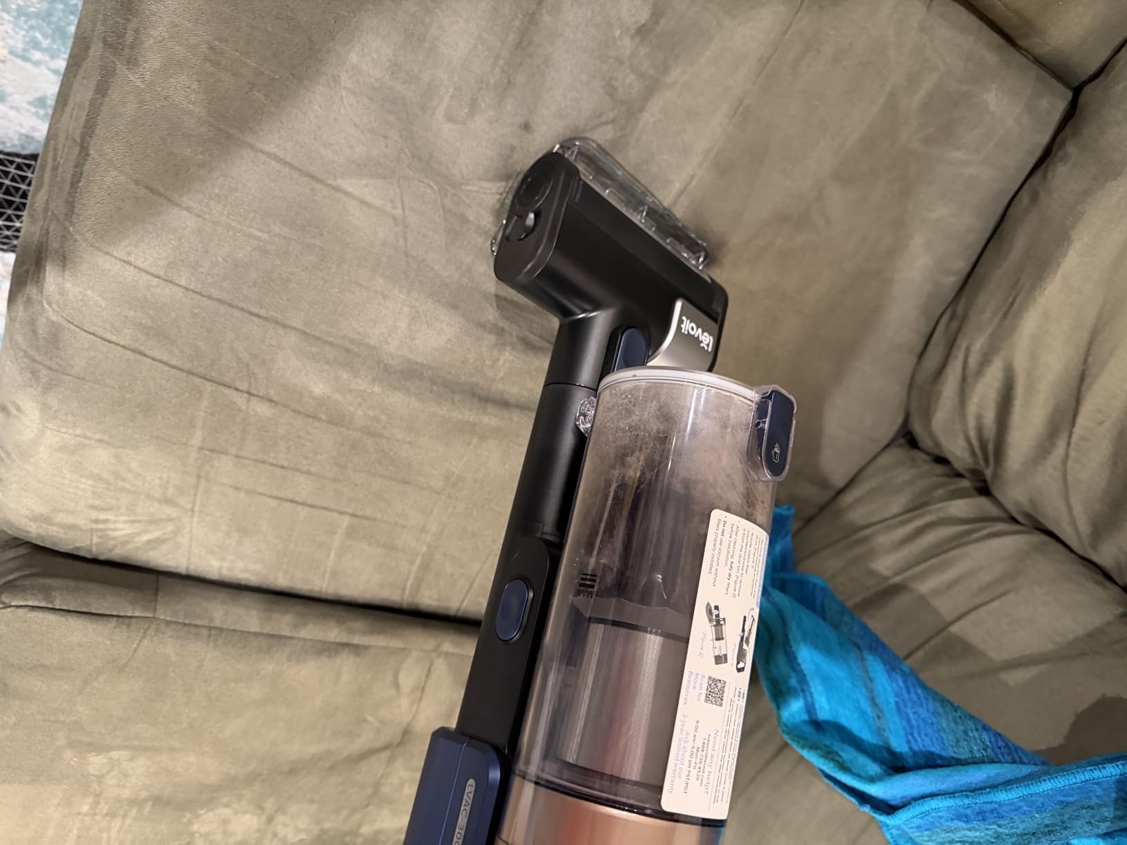 Levoit LVAC-300 Cordless Vacuum Cleaner with HEPA Filter, Stick Vac with Tangle-Resistant Design, Up to 60 Mins, Powerful Suction, Lightweight, Mini Motorized Brush, for Carpet, Hard Floor, Pet Hair customer photo 1