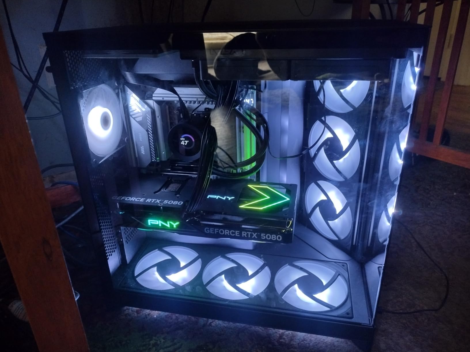 NZXT H9 Flow RGB+ (2025) - Large Dual-Chamber ATX Mid-Tower Airflow PC Case - Includes 7 RGB Fans (6 x 140mm, 1 x 120mm) & Control Hub - 420mm Radiator Support - Back-Connect Ready - Black customer photo 1