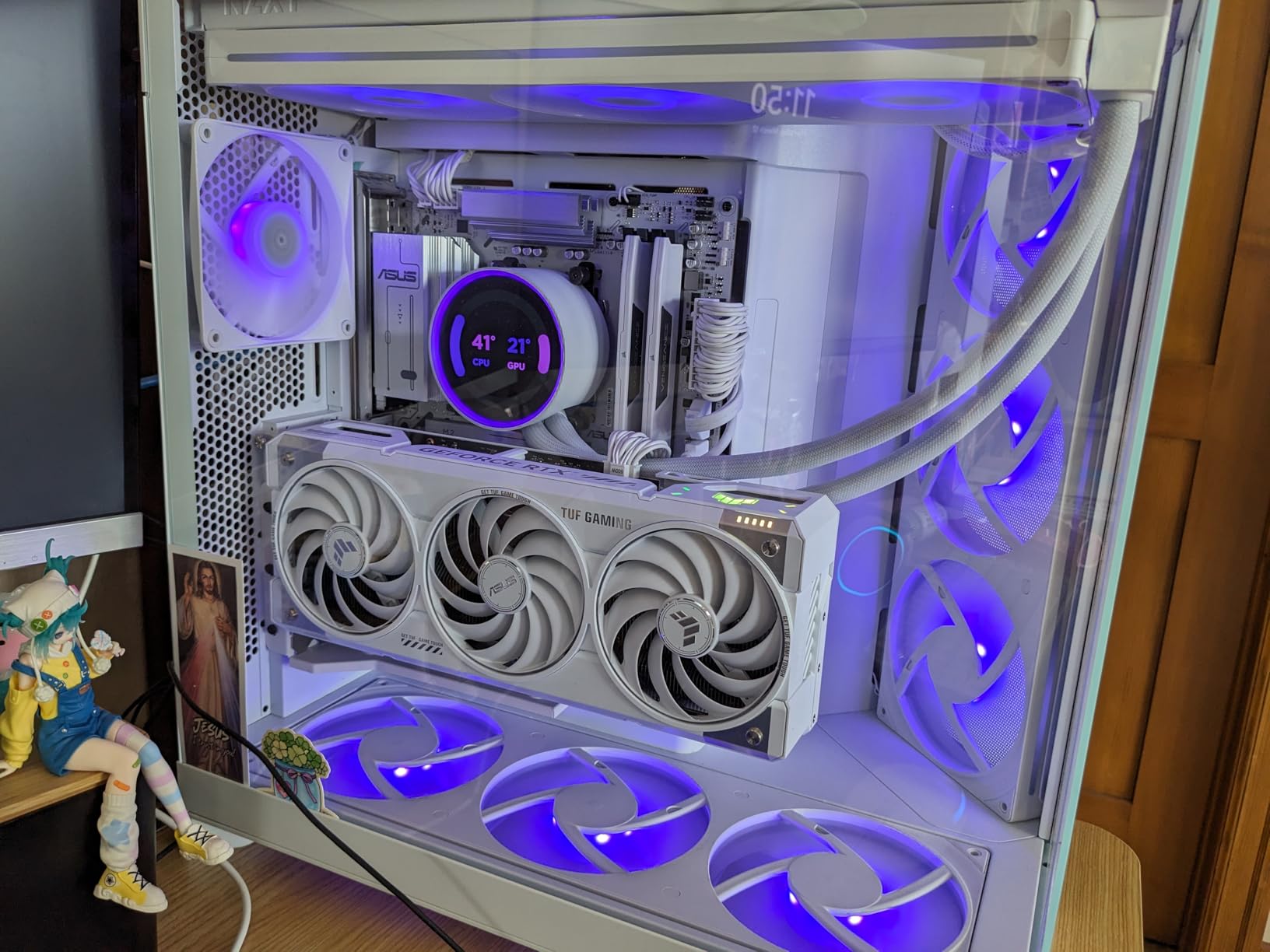 NZXT H9 Flow RGB+ (2025) - Large Dual-Chamber ATX Mid-Tower Airflow PC Case - Includes 7 RGB Fans (6 x 140mm, 1 x 120mm) & Control Hub - 420mm Radiator Support - Back-Connect Ready - Black customer photo 2