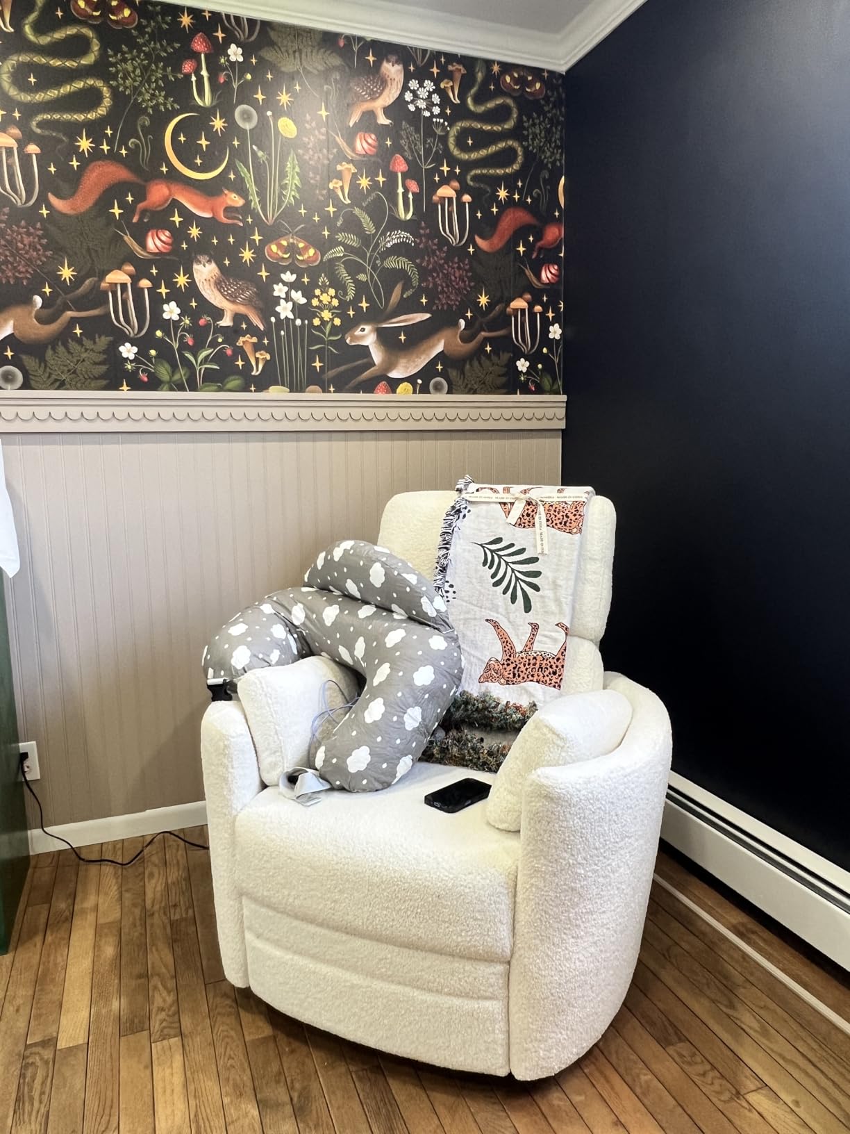 Jocisland Power Rocking Nursery Chair, Oversized Recliner Swivel Glider Chairs for Adults with 2 Pillows, USB & Type-C, Cozy Reclining Armchair Sofa for Living Room, Bedroom, Nursing, White Teddy customer photo 2