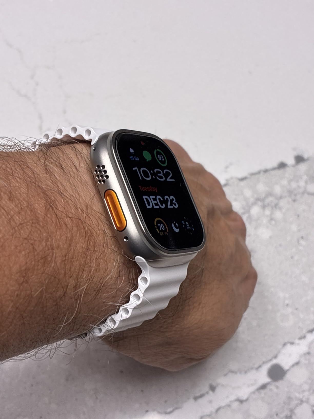 Apple Watch Ultra 2 [GPS + Cellular, 49mm] - Titanium Case With White Ocean Band, One Size (Renewed Premium) customer photo 2