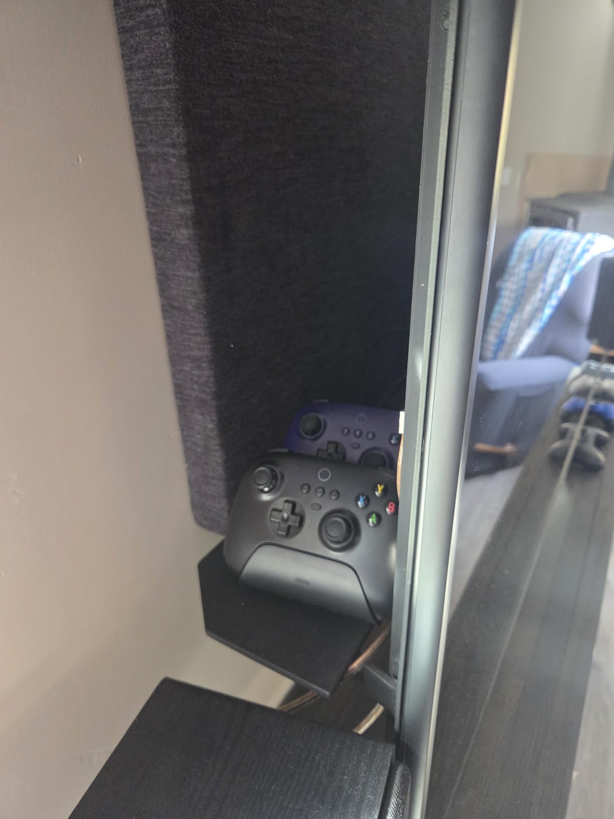 8BitDo Ultimate 2 Wireless Controller for Windows PC, Apple, Steam & Android, Gaming Controller with TMR Joysticks, Hall/Tactile Triggers, Motion Control, RGB Fire Ring, 1000Hz Polling Rate, Purple customer photo 2