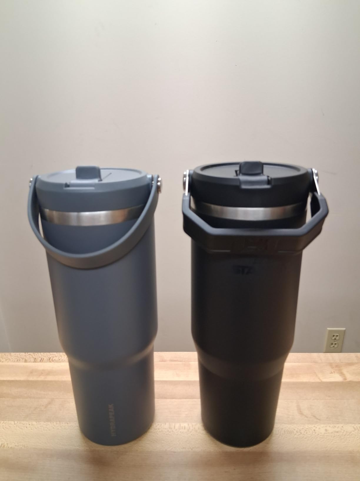 Stanley IceFlow 2.0 Flip Straw Tumbler with Handle 30 oz | Twist On Lid and Flip Up Straw | Leak Resistant Water Bottle | Insulated Stainless Steel | BPA-Free | Black 2.0 customer photo 2