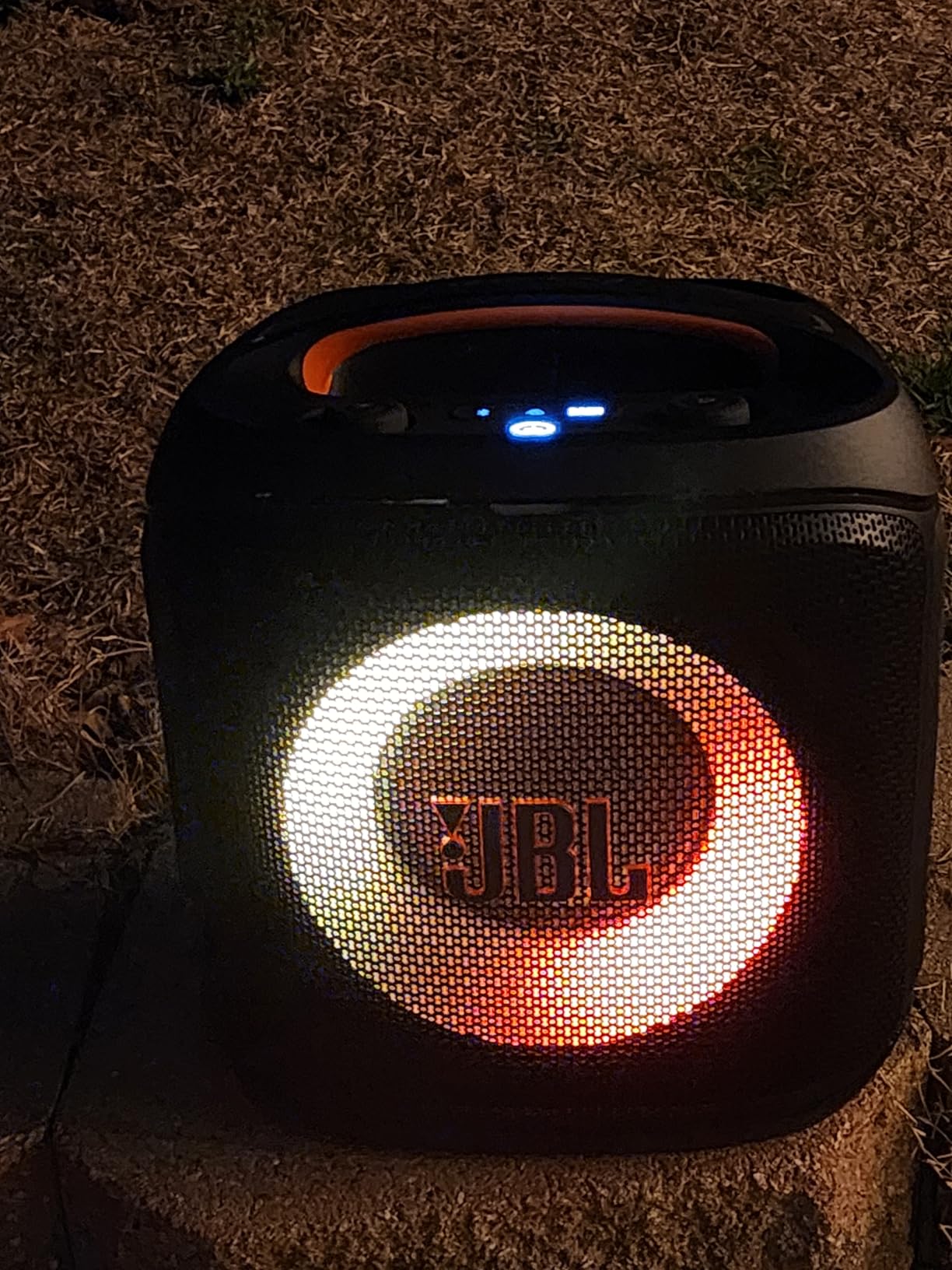 PartyBox Encore Essential 2 - Portable Battery-Powered Party Speaker with AI Sound Boost, Up to 15 Hours of Play time, IPX4 Splash Proof, and Multi-Speaker Connection by Auracast (Black) customer photo 1