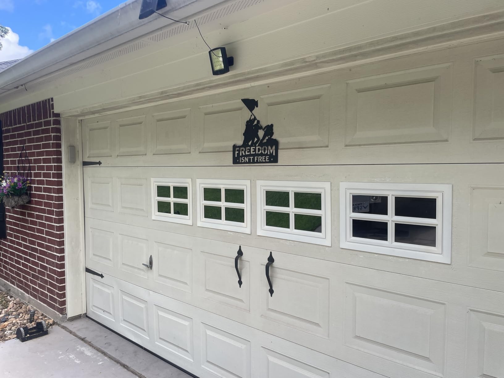 NeatiEase 4 Pcs Garage Door Windows, Replacement Vinyl Windows Inserts Kit with UV Resistant Resin Glass for Exterior Garage Doors (Clear Design) customer photo 1