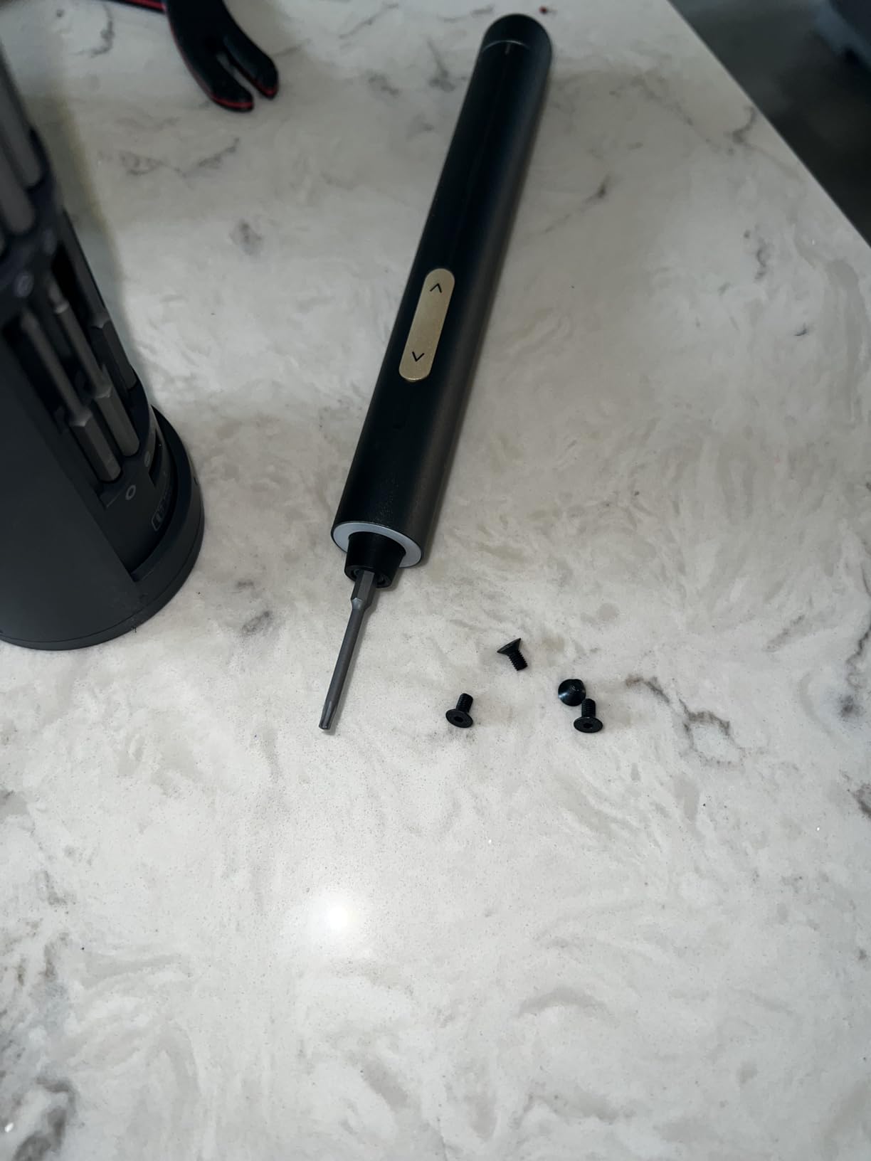 Fanttik E2 Ultra Mini Electric Screwdriver, Cordless Screwdriver, Max 0.6N.m, 50 Magnetic Bits, 5/32'' Hex, Magnetic Storage, Repair Tool for Electronics, Camera, Laptop, and PC Build (Grey) customer photo 2