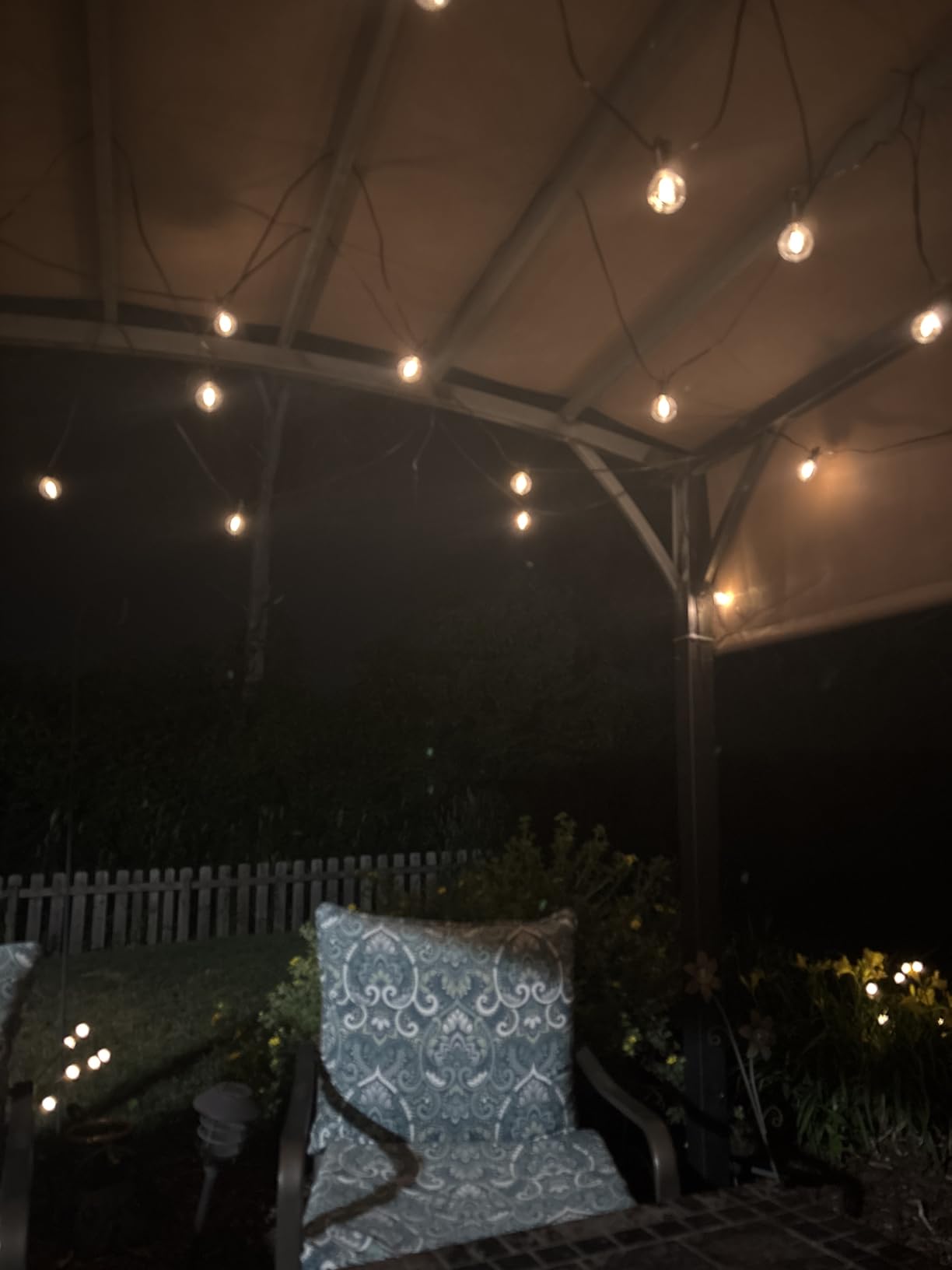 ZJOJO LED Outdoor String Lights,100FT Outdoor Lights for Patio with 32 Shatterproof Bulbs, 2700K Dimmable Waterproof Globe LED Patio Light Lights for Outside Christmas Backyard Bistro Porch Garden customer photo 1