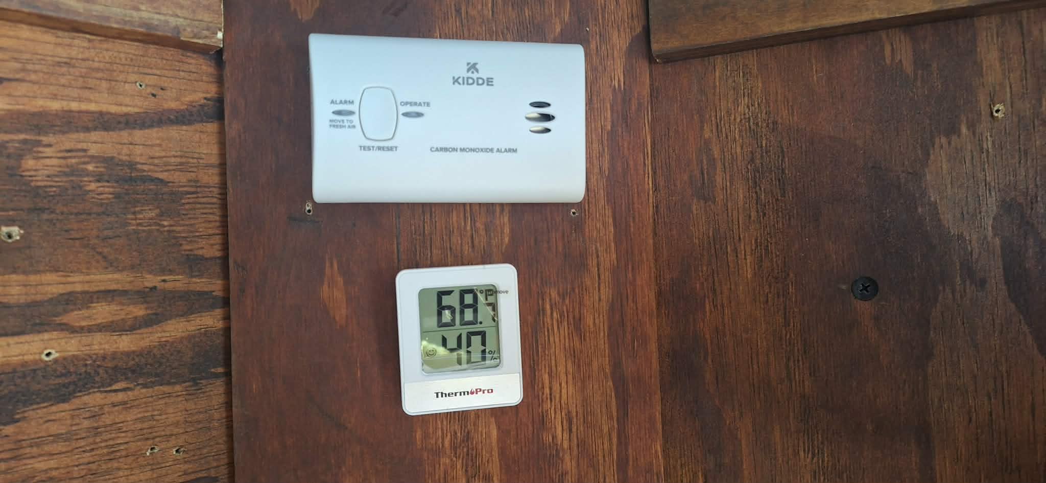 Kidde Carbon Monoxide Detector, Battery Powered CO Alarm with LEDs, Test-Reset Button, Low Battery Indicator, Portable customer photo 1