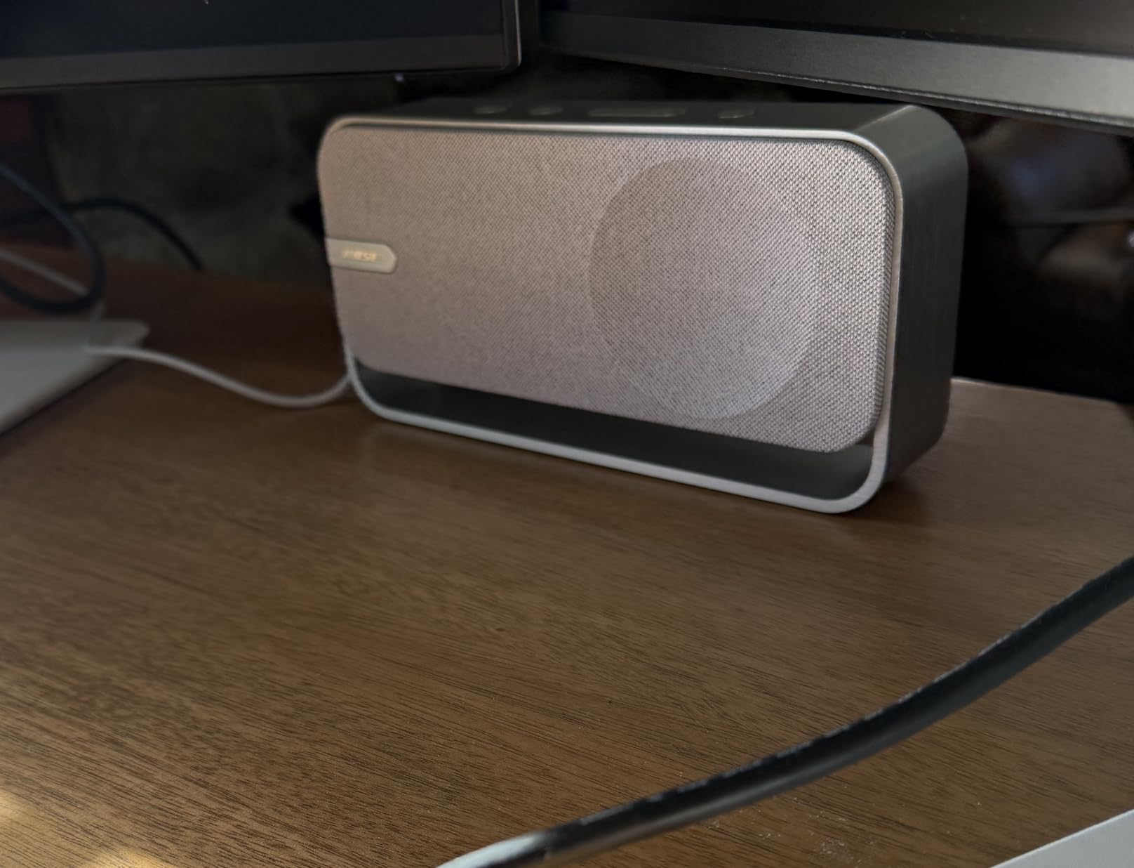 SoundLink Home Speaker, Premium, Portable and Wireless Bluetooth Bookshelf Speaker, Up to 9 Hours Battery Life, Cool Grey customer photo 1