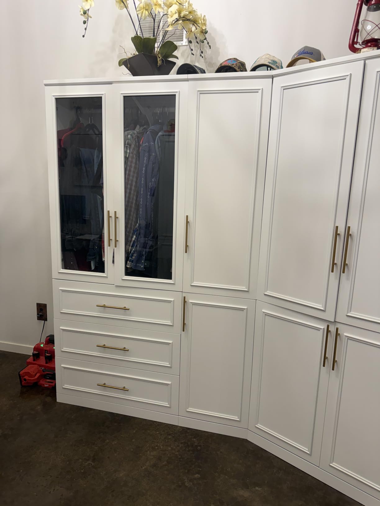 FUFU&GAGA Wardrobe Closet Collection with Doors, Modern White Bedroom Armoire System with Gold Handles, Modern Clothes Storage Cabinet with Drawers, Shelves, Hanging Rods, 79.1