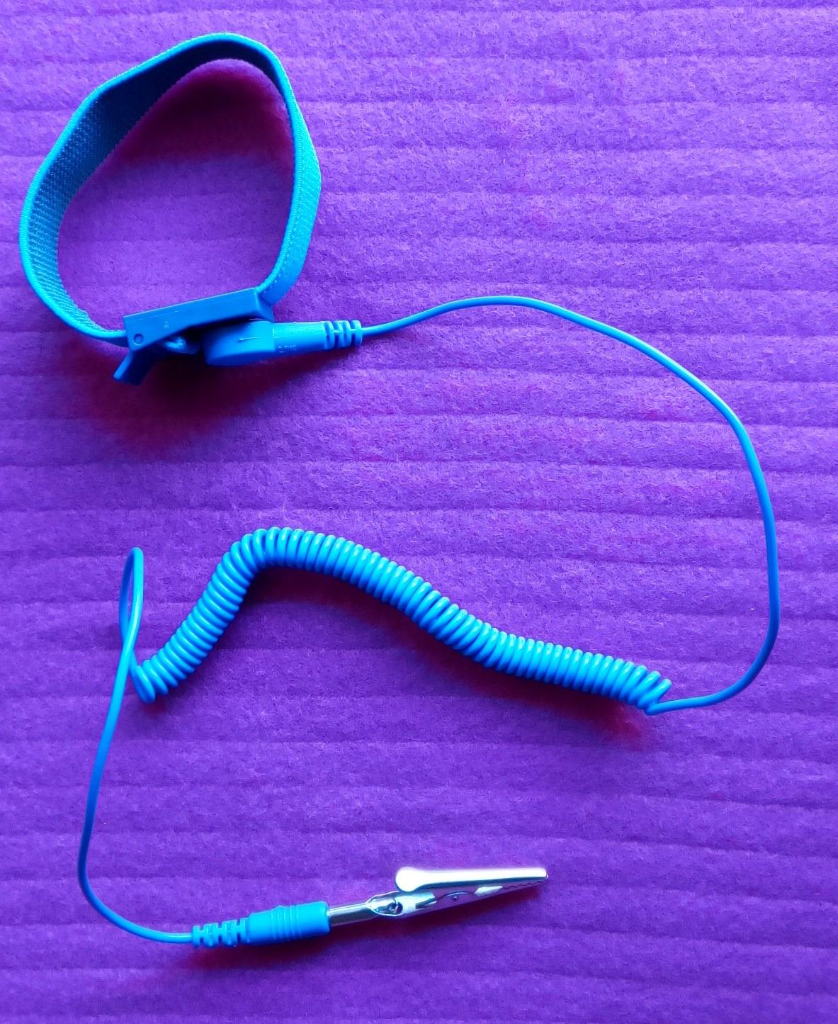 ECO-FUSED Anti Static Wrist Straps - 2 Pack - Reusable - Equipped with Grounding Wire and Alligator Clip - Enables You to Ground Yourself - Adjustable To Fit Up to Size XL (157.4 inches) customer photo 1