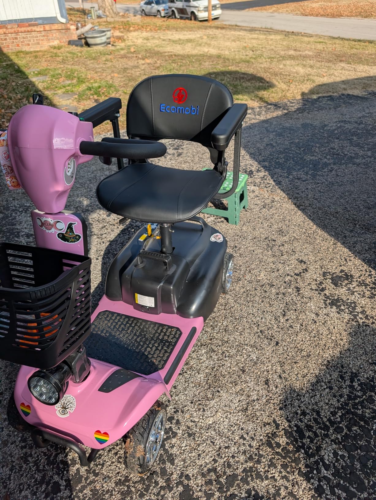 20 Miles 4 Wheels Mobility Scooter for Seniors/Adults Up to 300LBS,350W Electric Wheelchair Detachable Lithium Battery,Dual Baskets,Rotating Seat,with Taillight, USB Charging, Pink 18AH customer photo 1