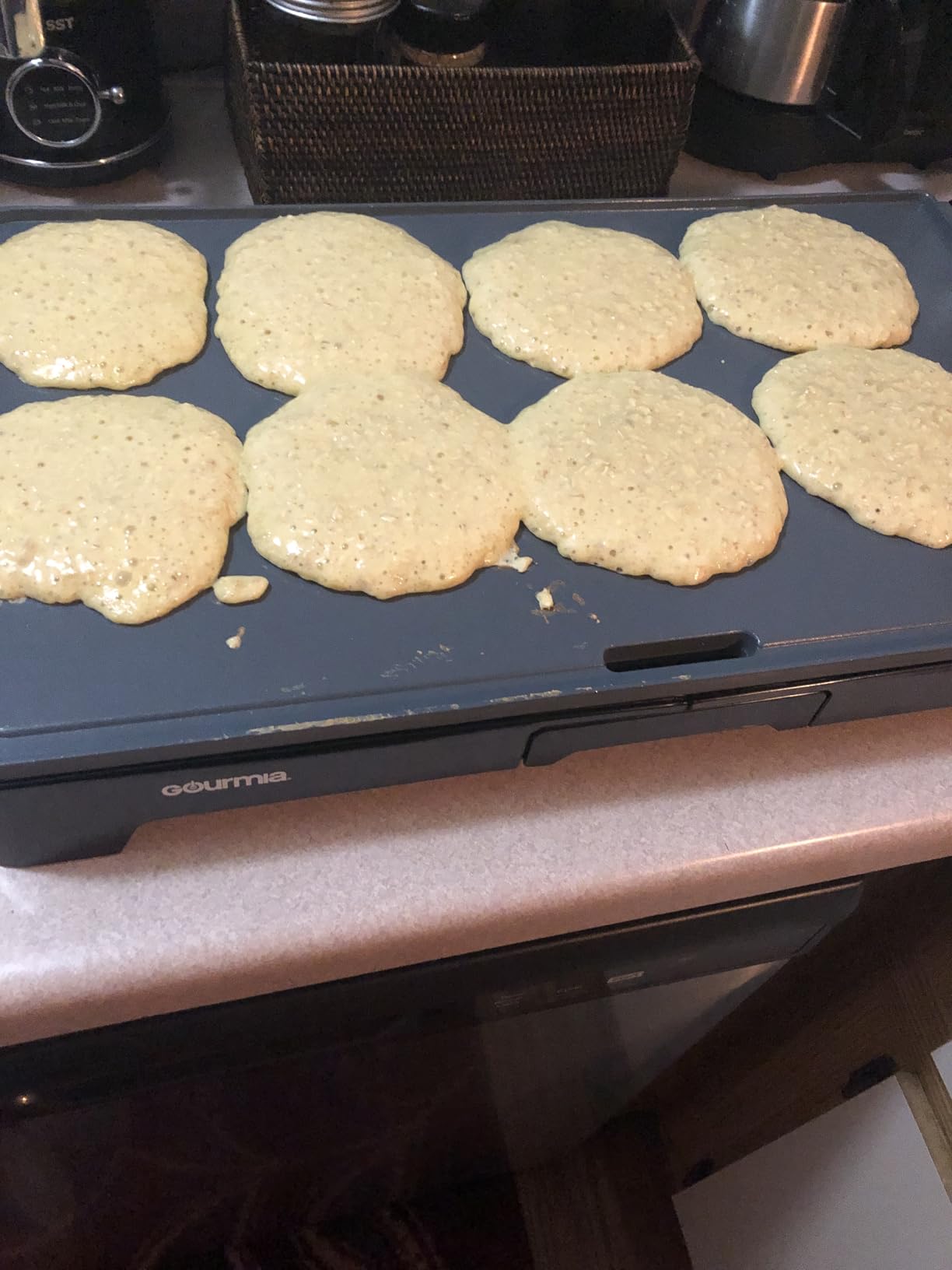 Gourmia 22 Inch XL Electric Griddle Pan - Nonstick Extra Large Flat Top Ceramic Surface, Countertop Cooker, Adjustable 200F-400F, Pull-Out Drip Tray, Compact Handle-Free Design customer photo 1