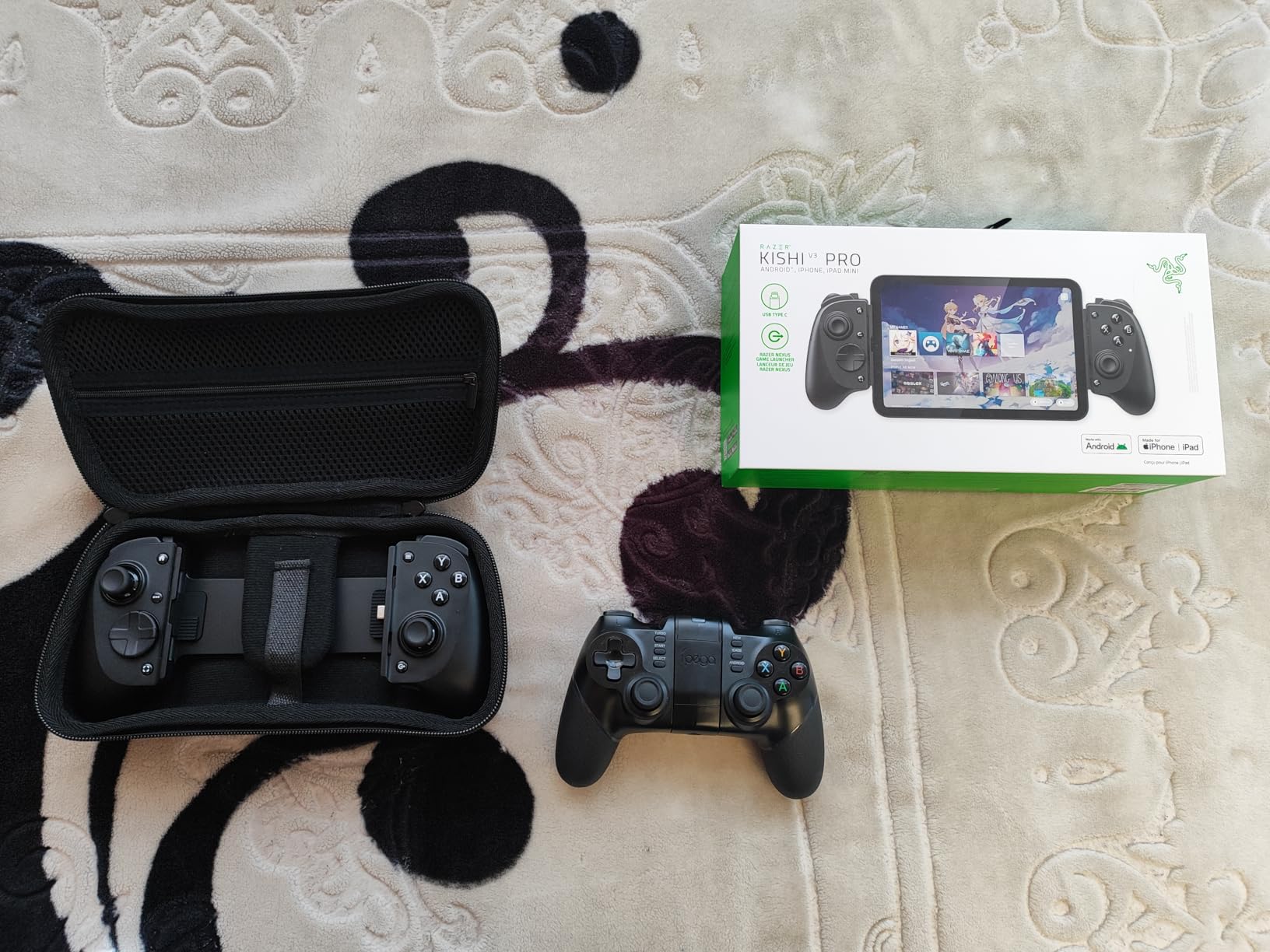 Razer Kishi V3 Pro XL Gaming Controller for iPad & Android Tablets up to 13