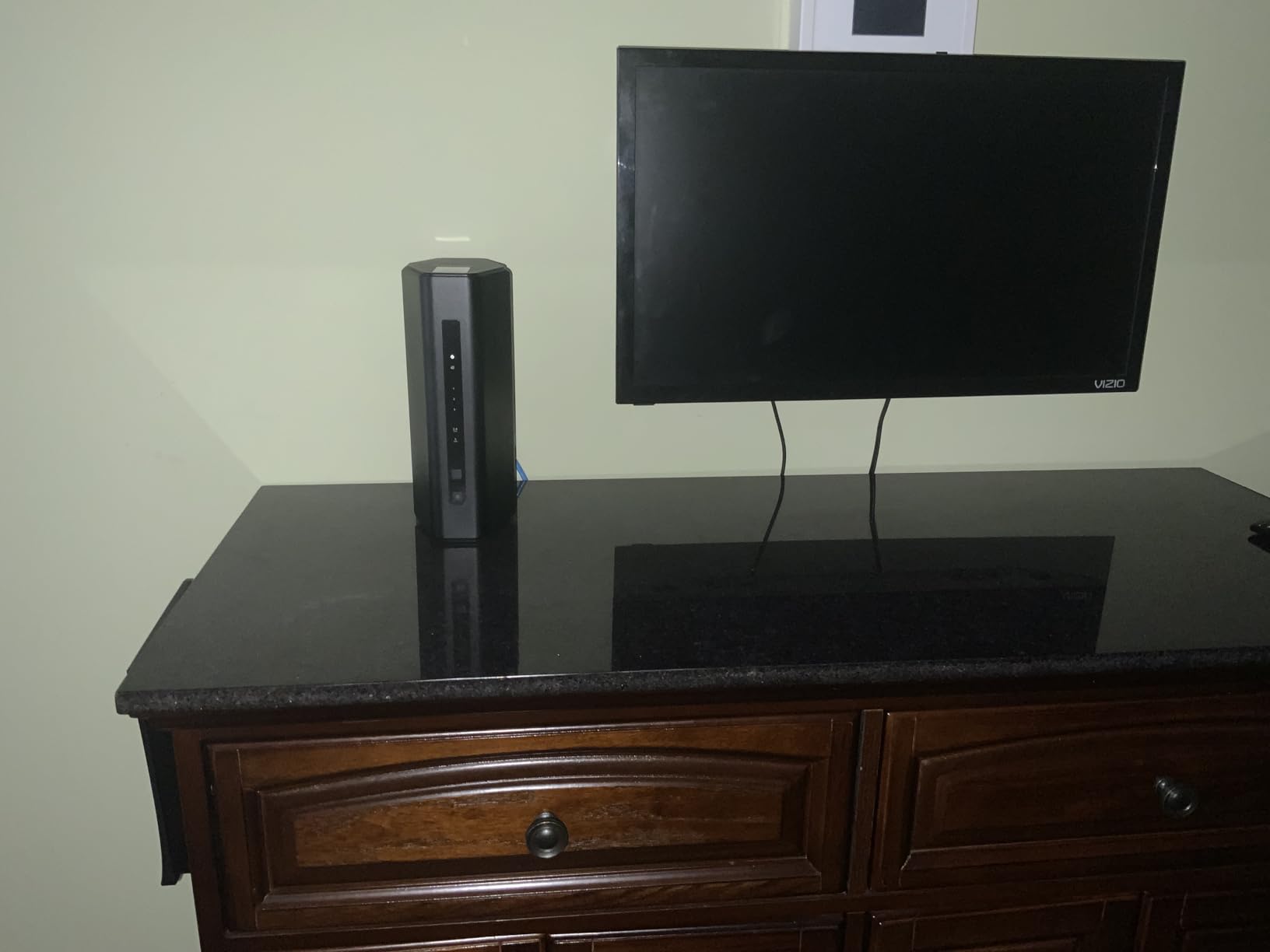 NETGEAR Nighthawk WiFi 7 Router (BE17000) - Router Only, 17 Gbps Wireless Speed, 10 Gig Internet Port, Tri-Band for Gaming, Covers 3,300 sq. ft., 150 Devices, VPN - Free Expert Help customer photo 1