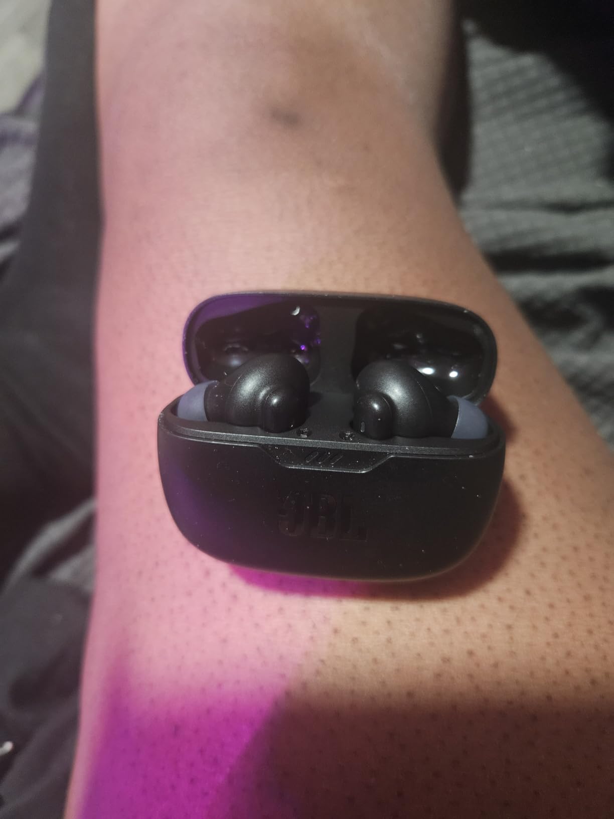 Vibe Beam 2 - True Wireless Noise Cancelling Earbuds with JBL Pure Bass Sound & Smart Ambient Technology, 4mics for Crisp, Clear Calls, up to 40Hrs of Playback, IP54 Dust & Water Resistant (Blue) customer photo 2