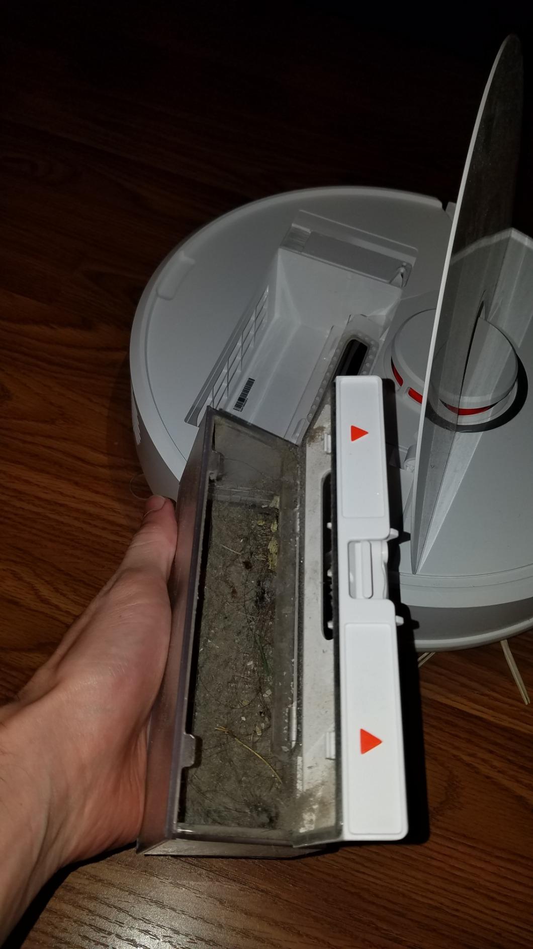 Q7 M5+ Robot Vacuum and Mop, Upgraded from Q5 Max+, Up to 7-9 Weeks Self-Empty, 10000Pa Suction, Dual Anti-Tangle System for Pet Hair & Carpet, PreciSense LiDAR Navigation, App Control, Black customer photo 2