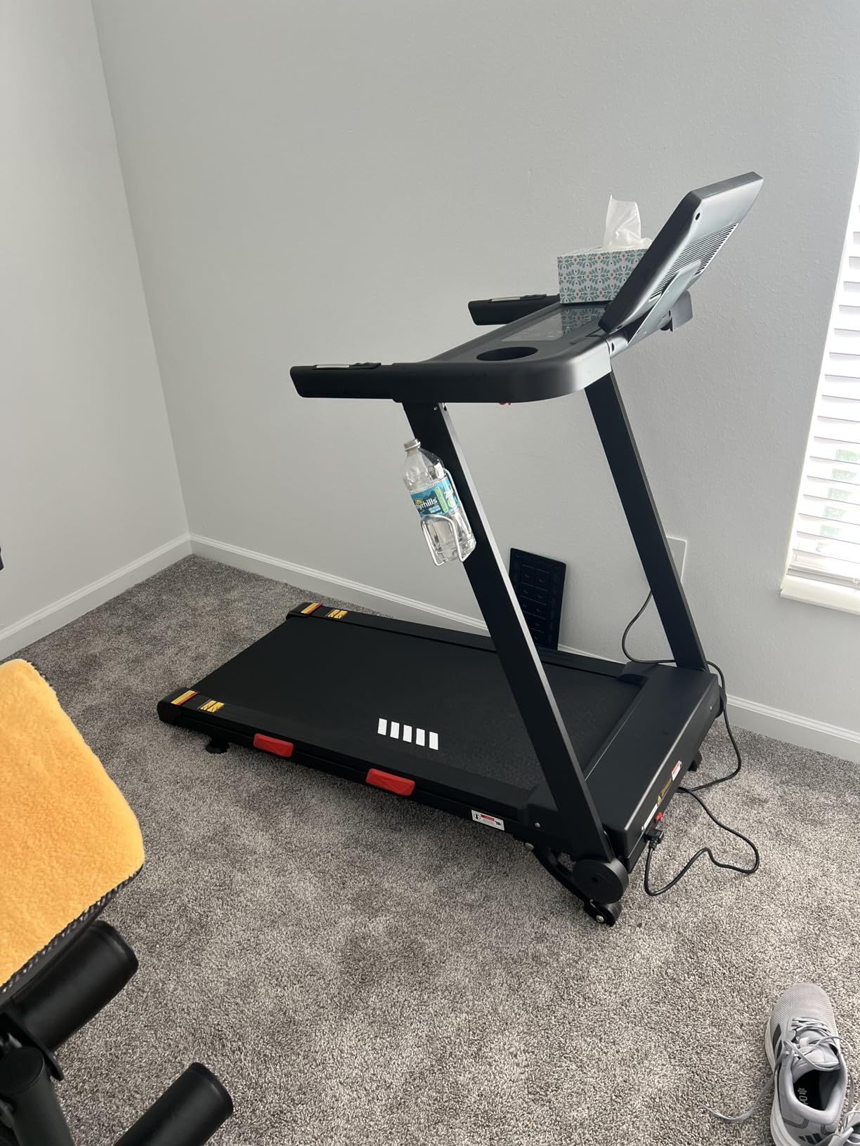 Auto Incline Treadmill, 20% Incline, 3.0HP, 10 MPH Running Machine, 18.5