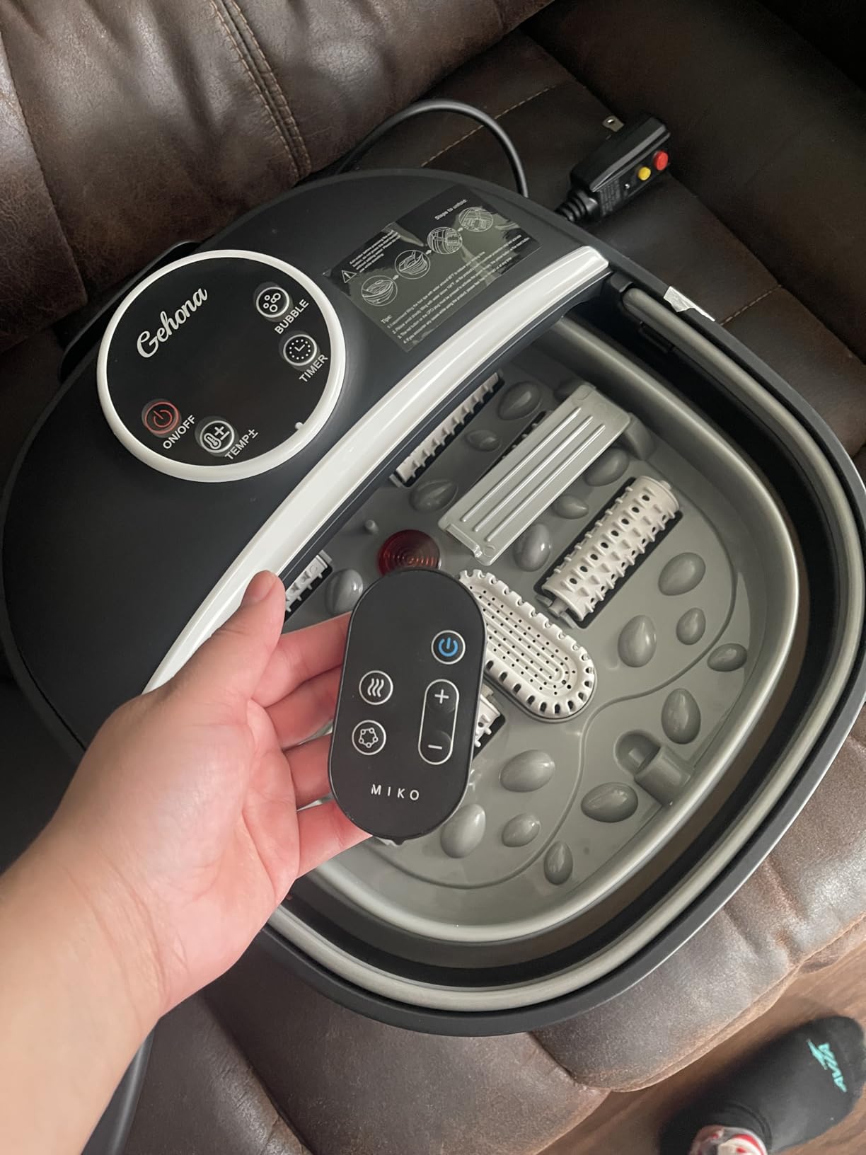Collapsible Foot Spa Bath with Heat, Foot Massager with Two Side Supports, Leakage Protector, Temperature Control, Bubbles, Red Light, Timer, Feet Spa Tub, Feet Soaker, Gifts (Black) customer photo 1